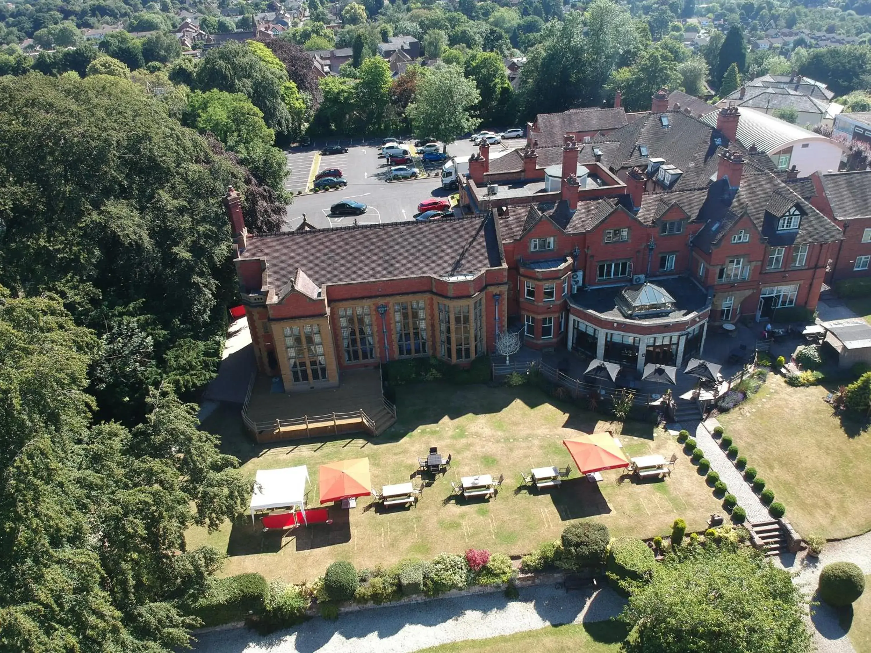 Bird's eye view, Bird's-eye View in The Mount Hotel