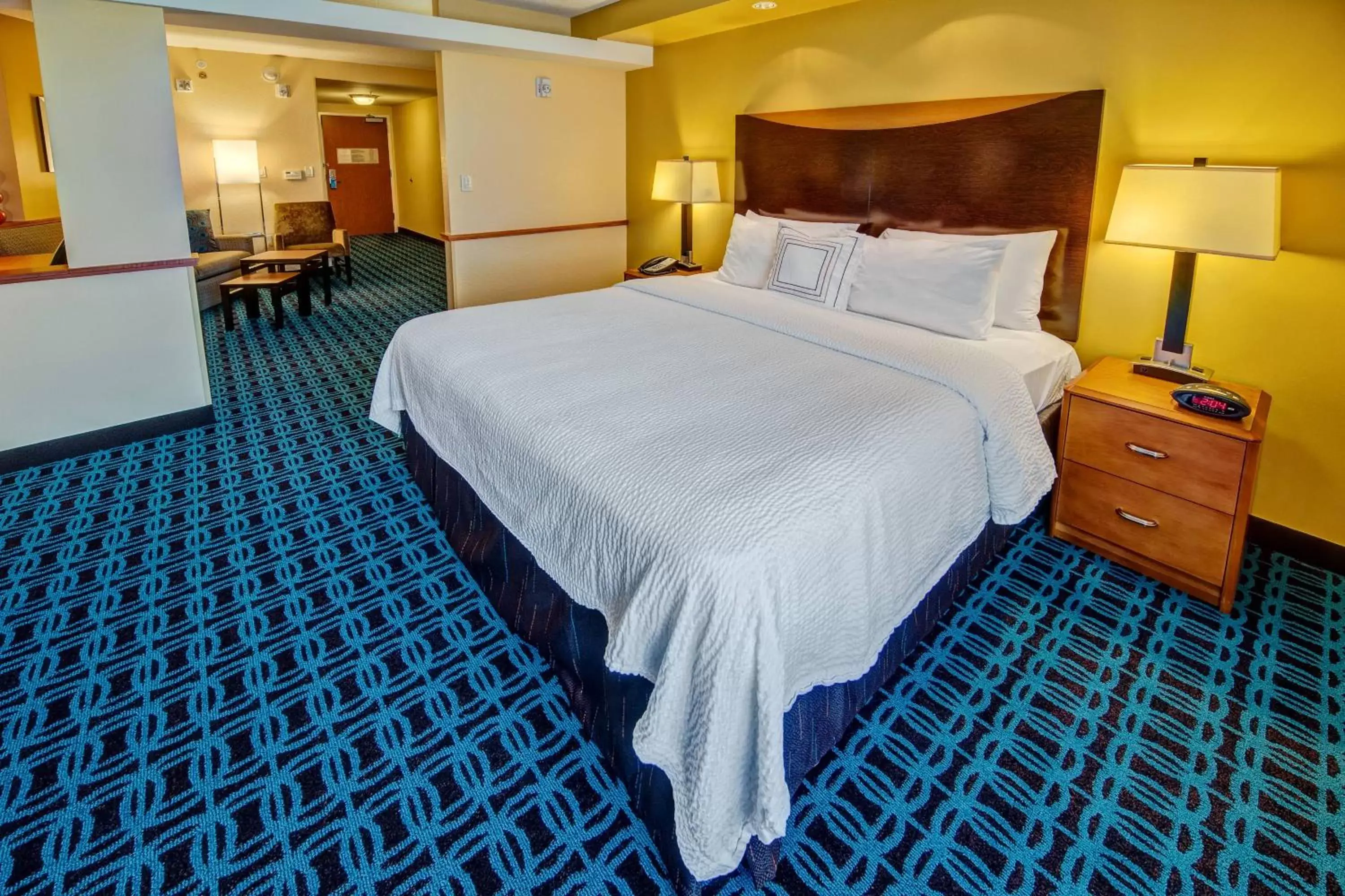Photo of the whole room, Bed in Fairfield Inn and Suites by Marriott Naples