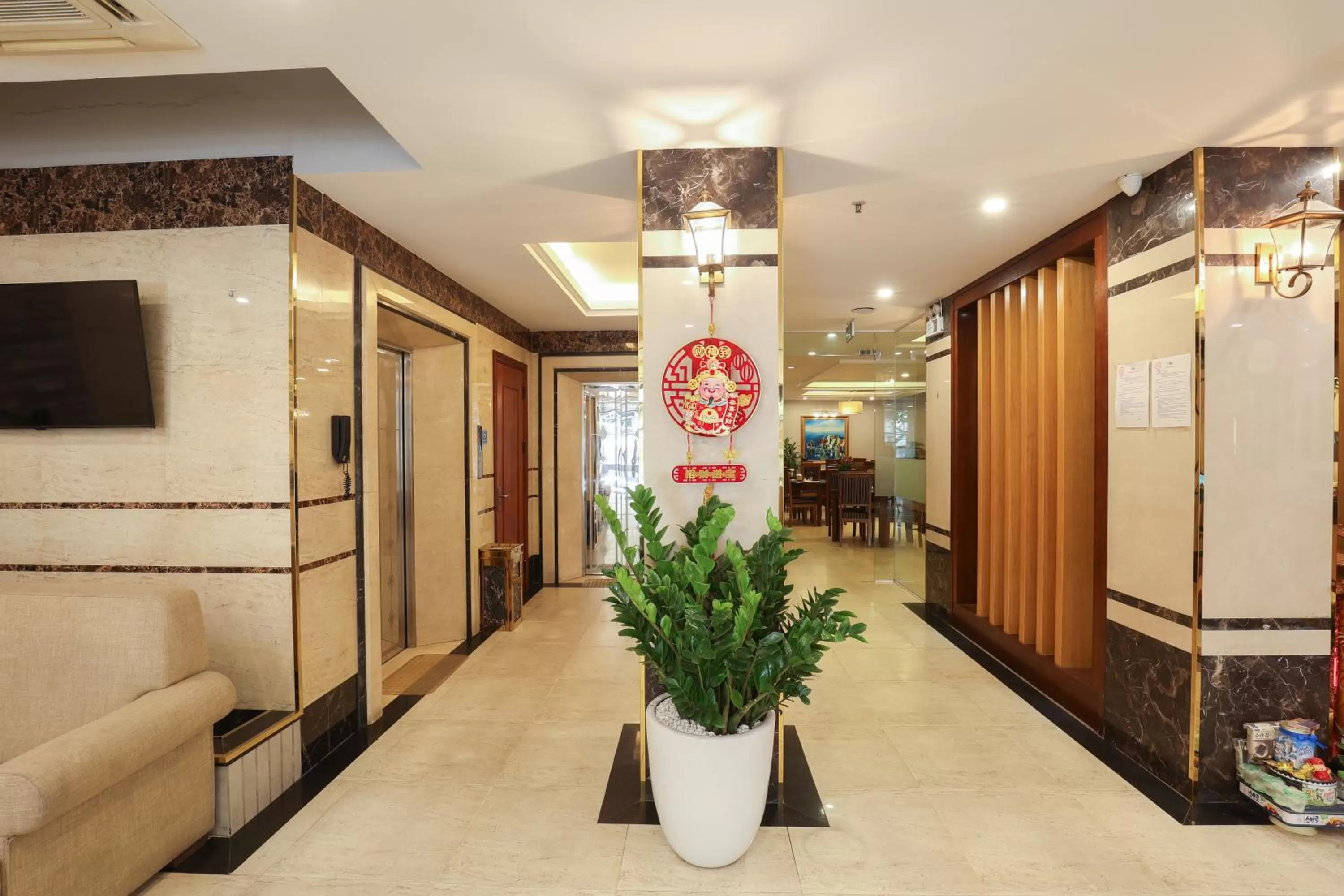 TV and multimedia in Gallant Hotel