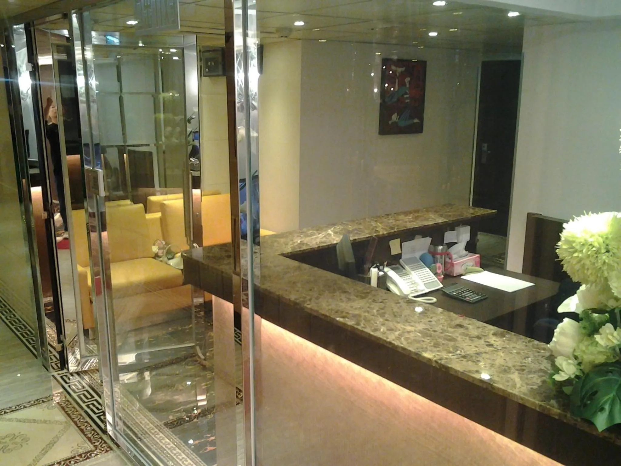 Lobby or reception in California Hotel