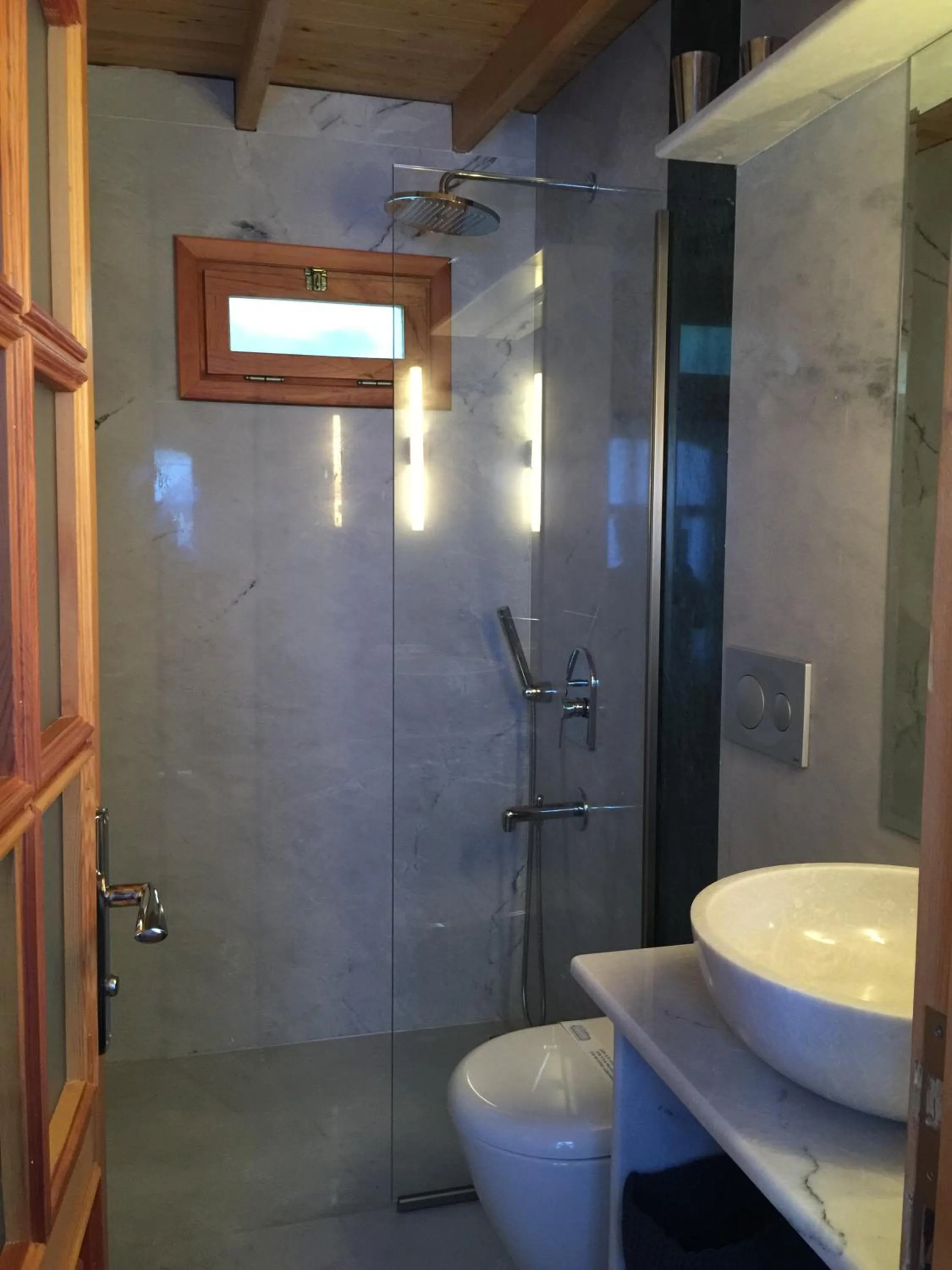 Bathroom in Lycia Hotel