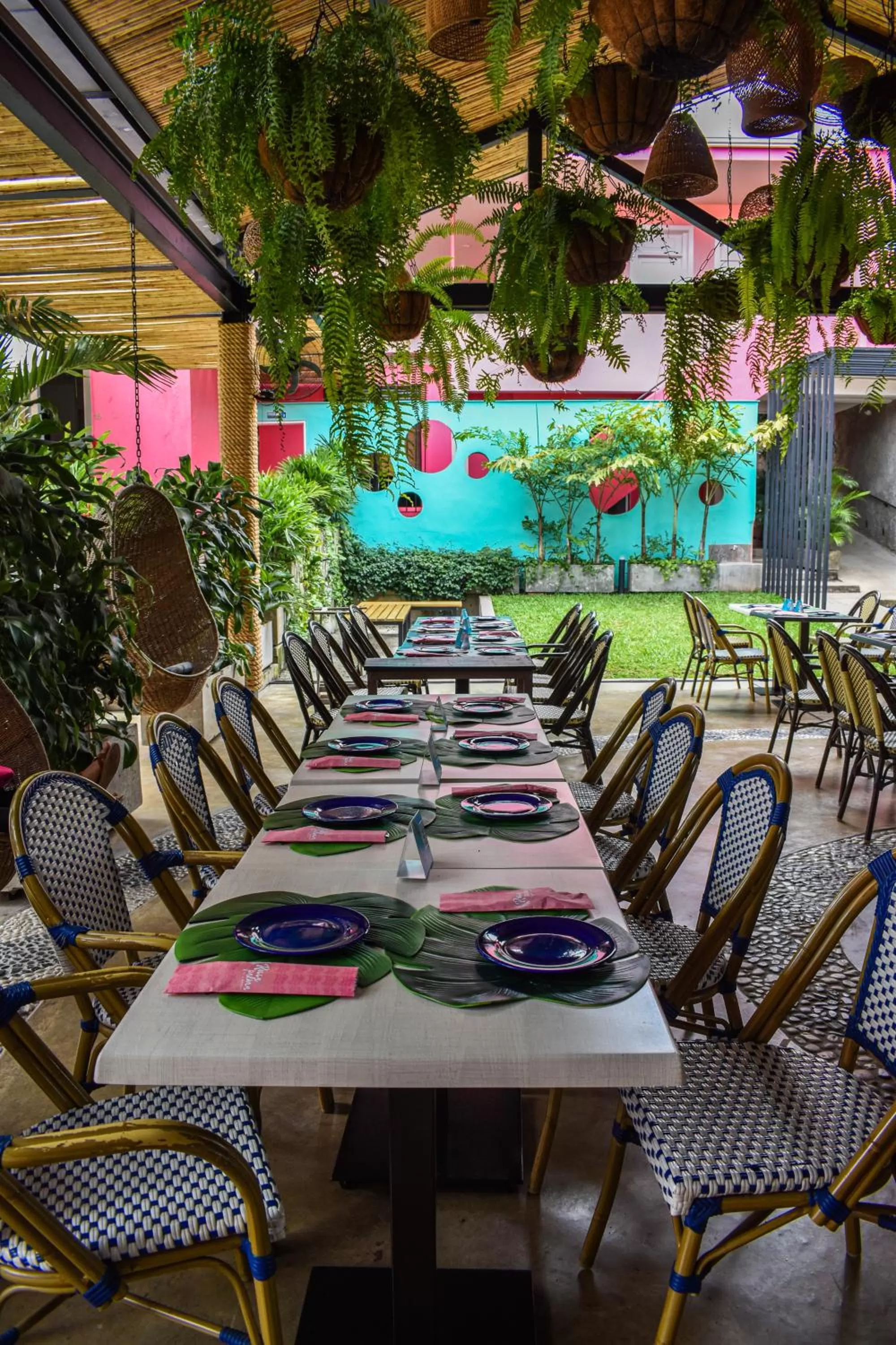 Restaurant/places to eat in Rossa Palma