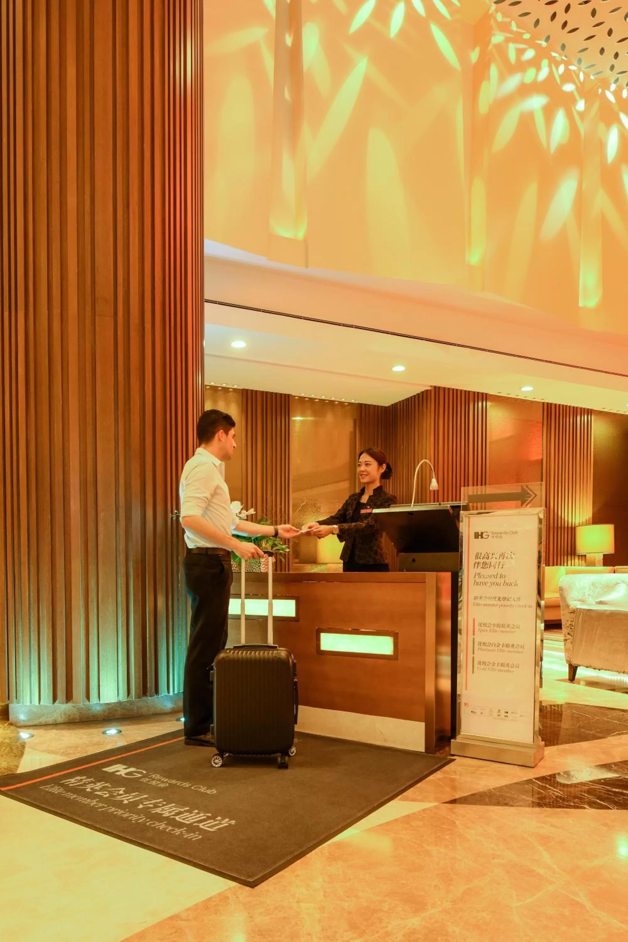 Property building in Crowne Plaza Guangzhou City Centre by IHG