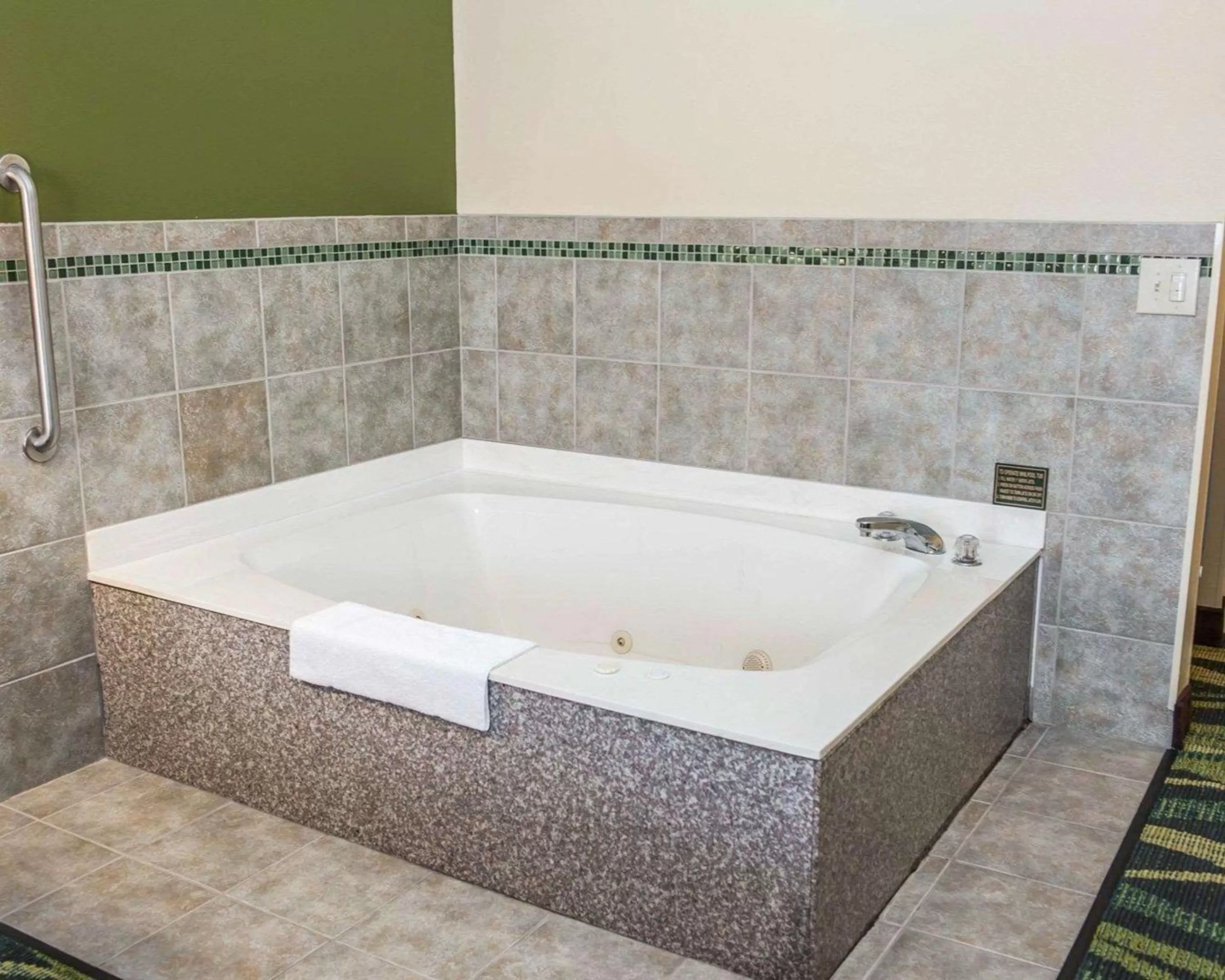 Photo of the whole room in Quality Inn & Suites South Bend Airport