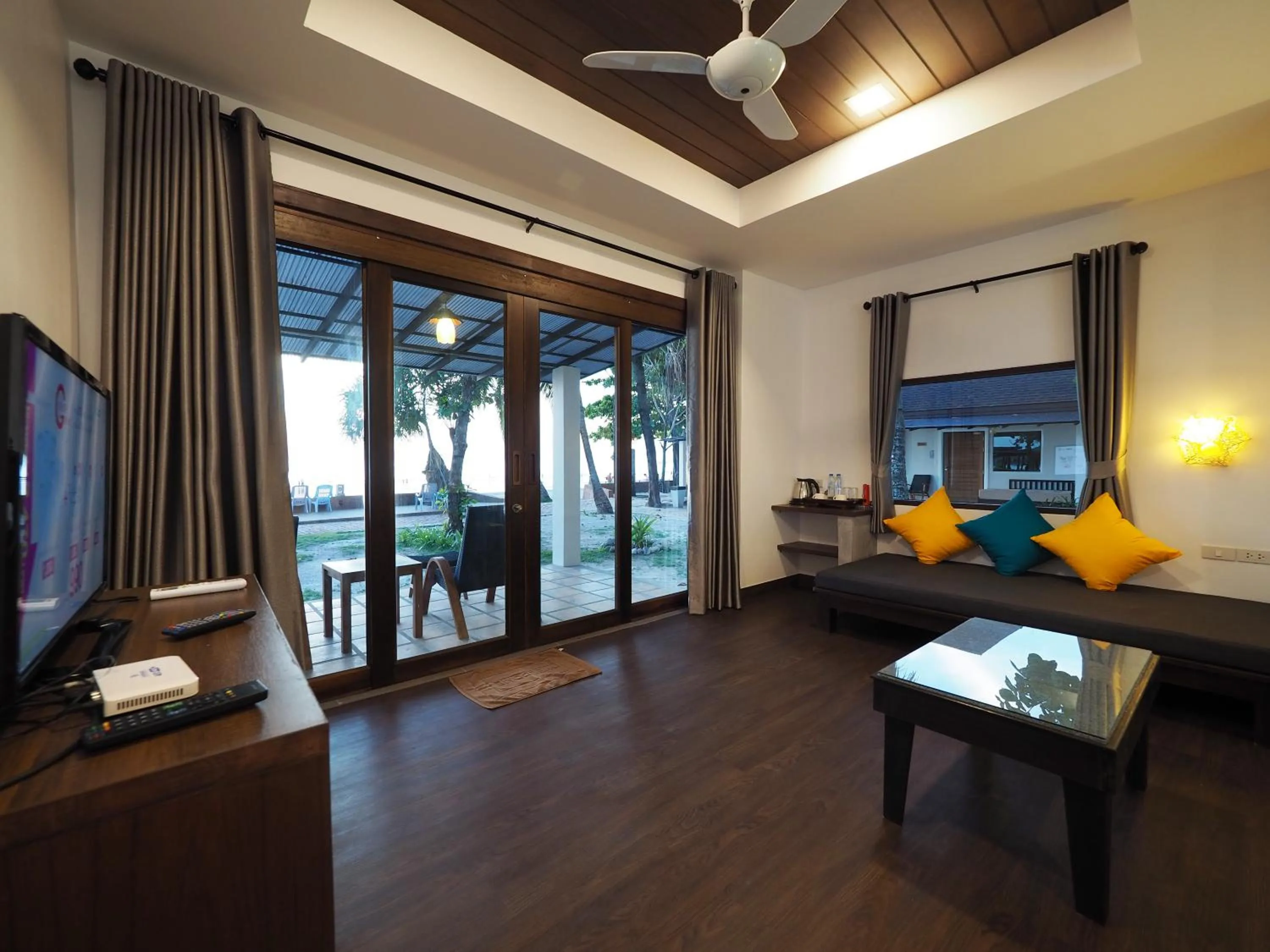 Southern Lanta Resort