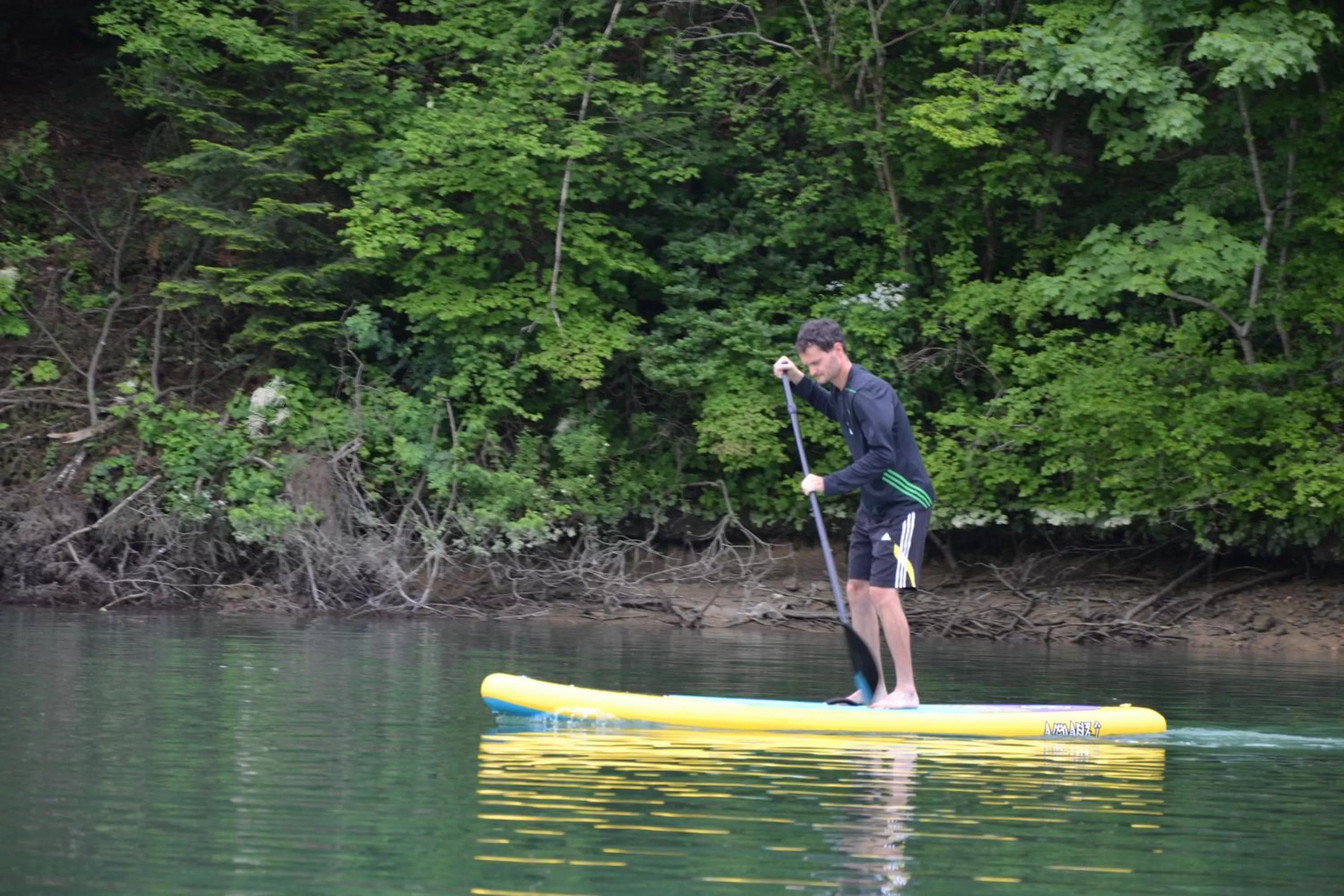 Windsurfing in Gostisce Jezero