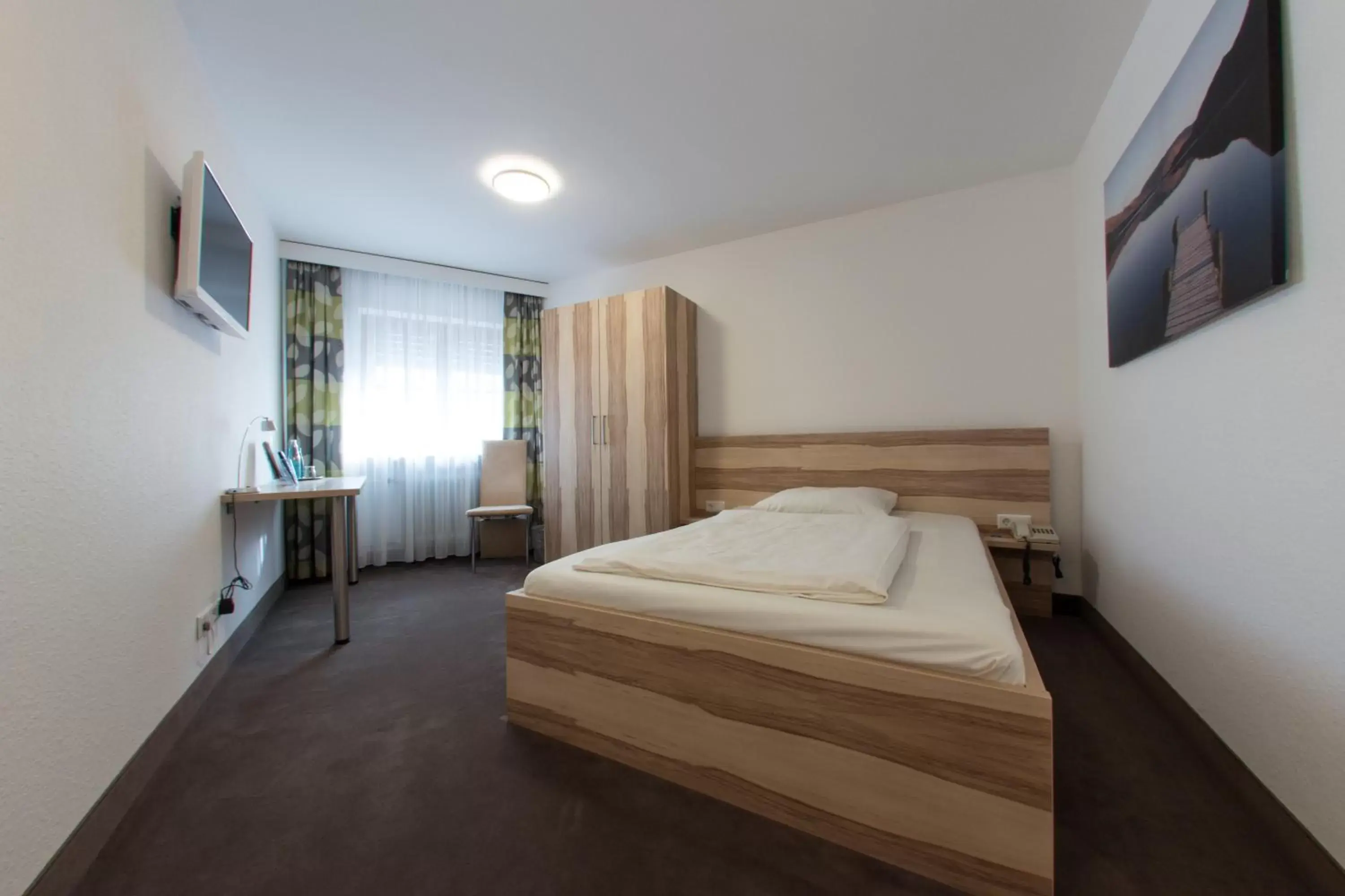 Bed in Hotel Stadt Tuttlingen