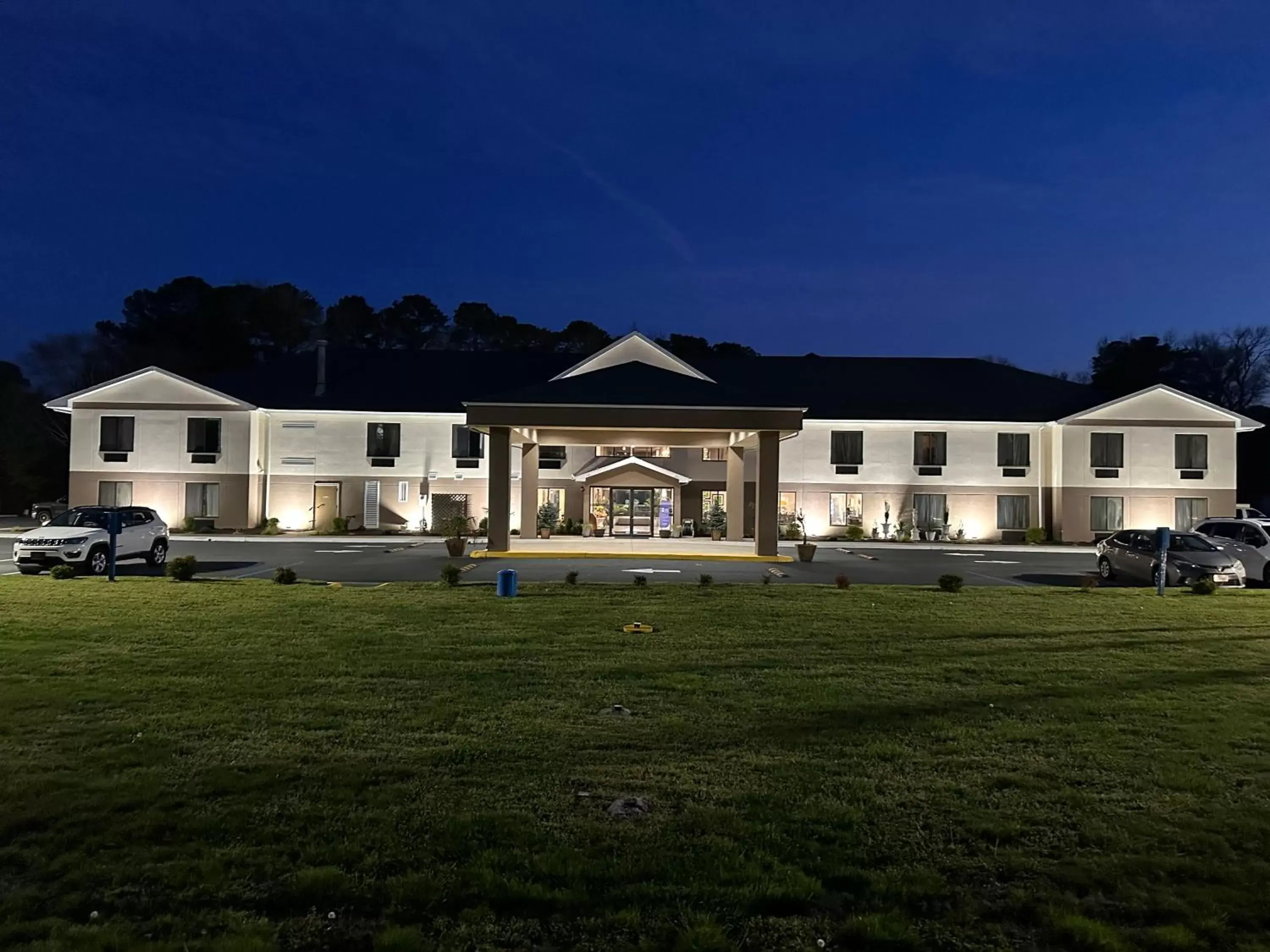 Property building in Quality Inn & Suites Exmore - Eastern Shore Property building in Quality Inn & Suites Exmore - Eastern Shore