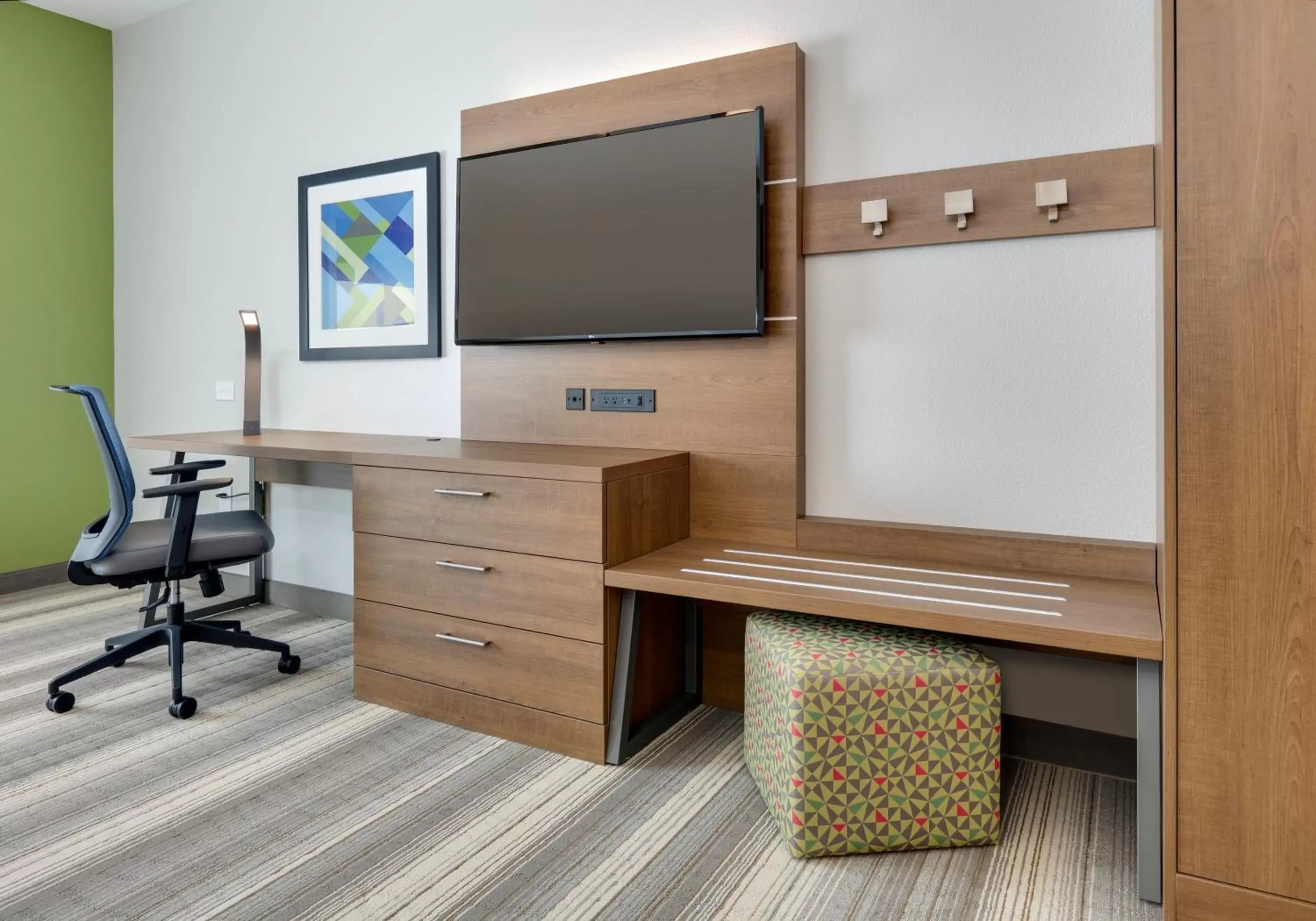 Photo of the whole room, TV/Entertainment Center in Holiday Inn Express Denton UNT TWU, an IHG Hotel