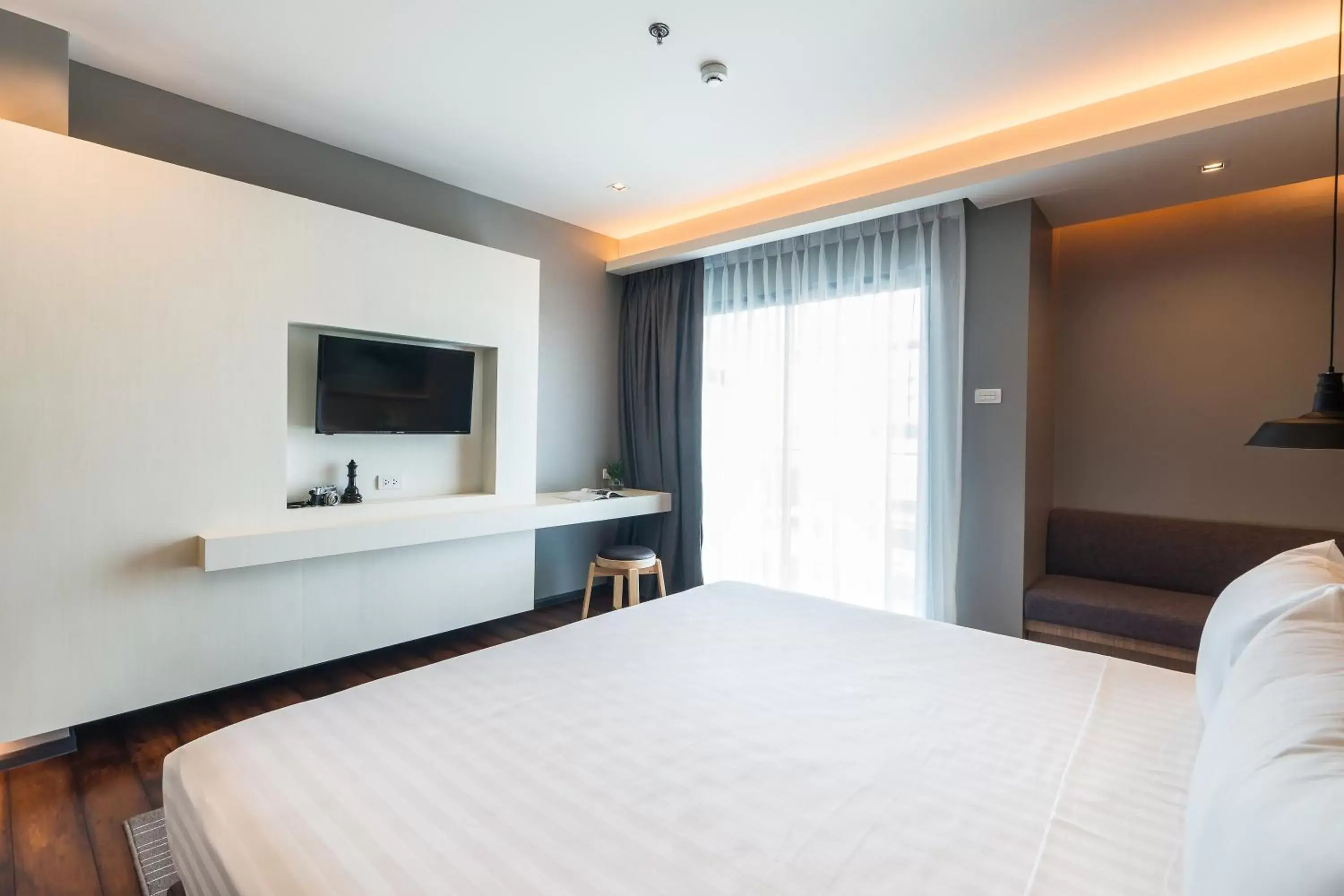 Deluxe Double Room Sea View with Bath in Sea Me Spring Tree Hotel Deluxe Double Room Sea View with Bath in Sea Me Spring Tree Hotel