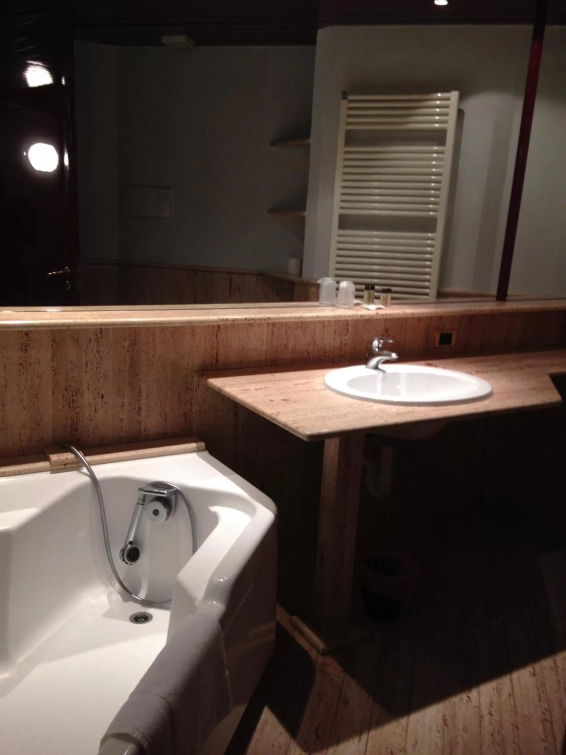 Hot Tub in Albergo San Michele