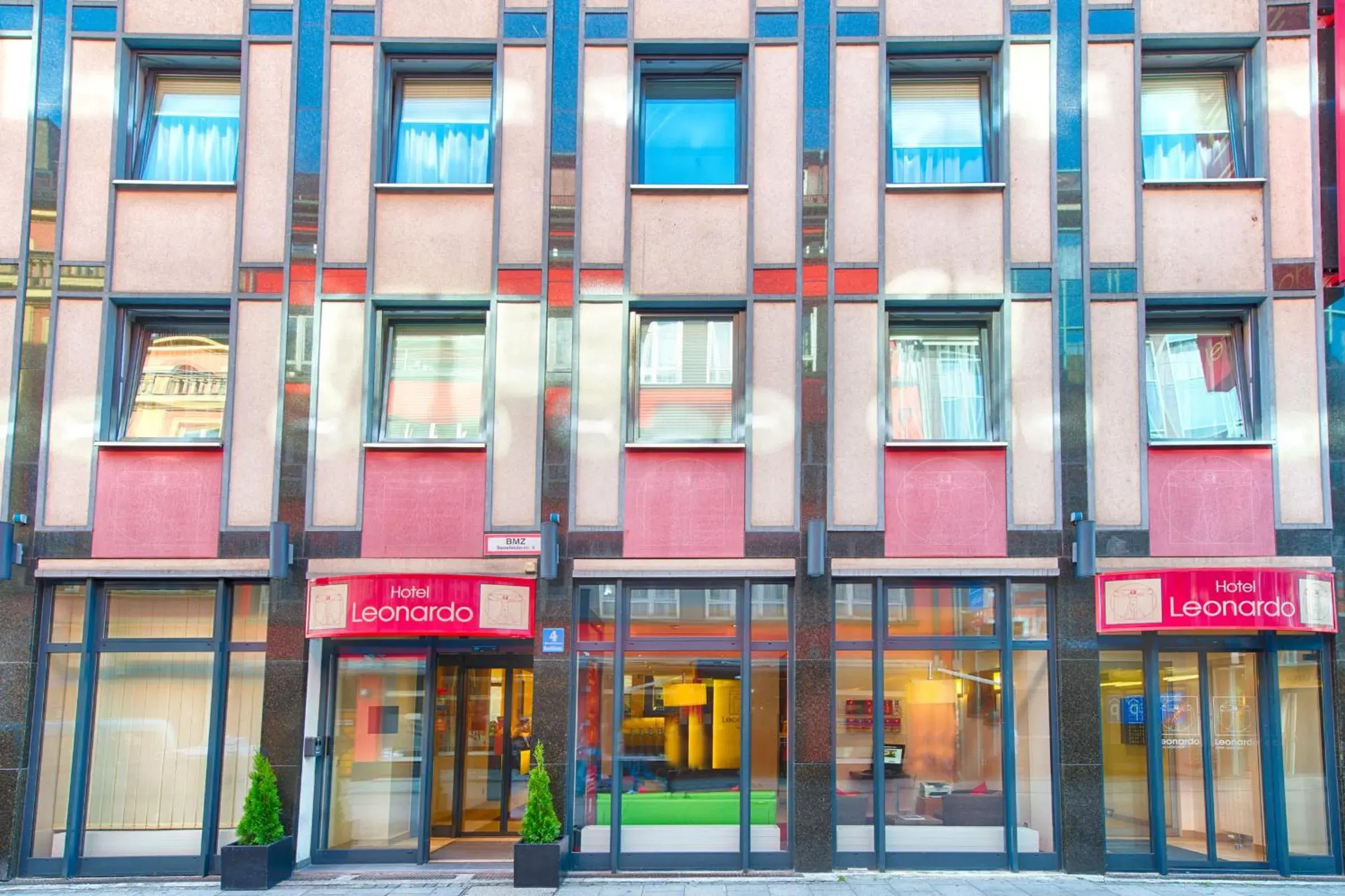 Facade/entrance, Property Building in Leonardo Hotel München City Center