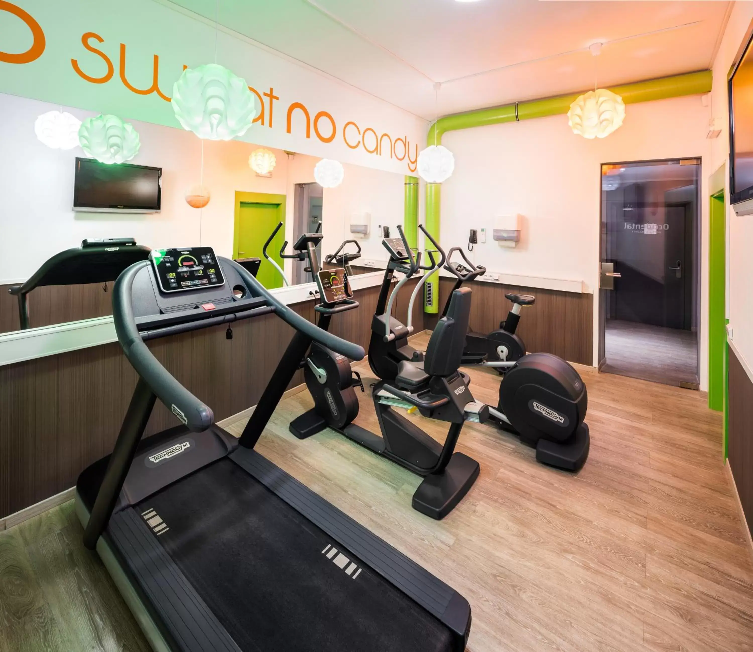 Fitness centre/facilities, Fitness Center/Facilities in Occidental Praha