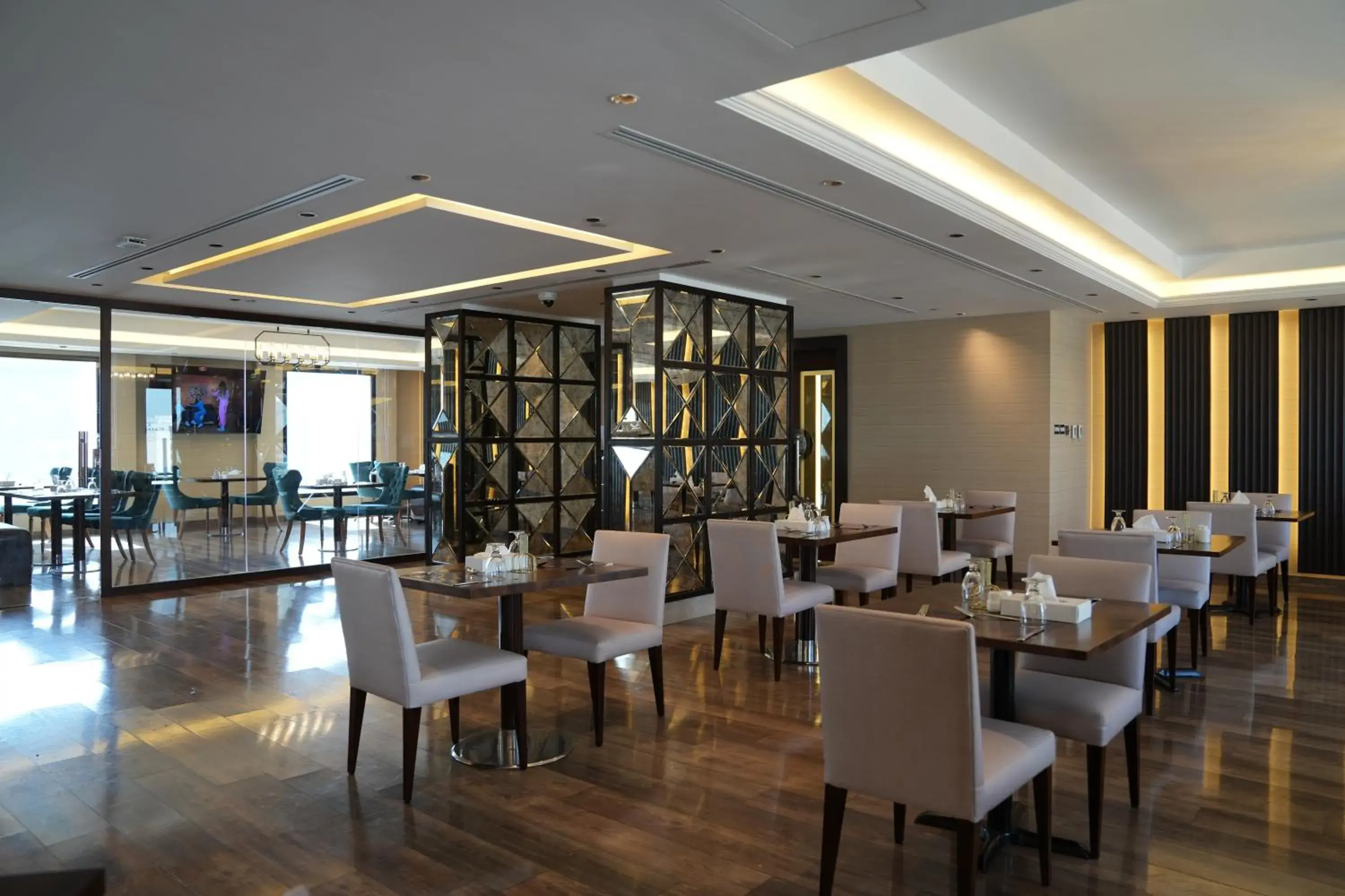 Restaurant/places to eat in Millennium Central Kuwait Downtown Restaurant/places to eat in Millennium Central Kuwait Downtown