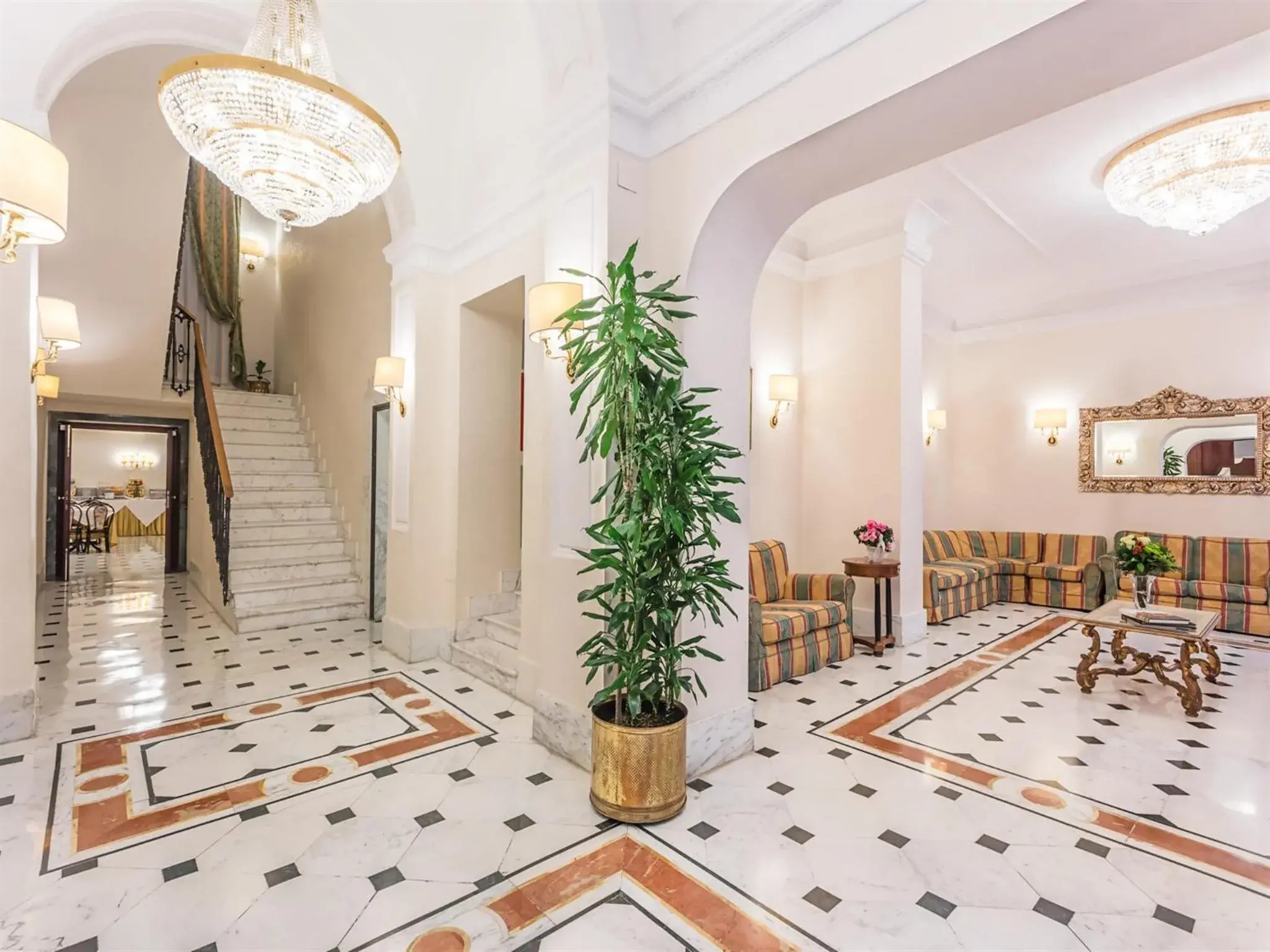Lobby or reception, Lobby/Reception in Raeli Hotel Lux