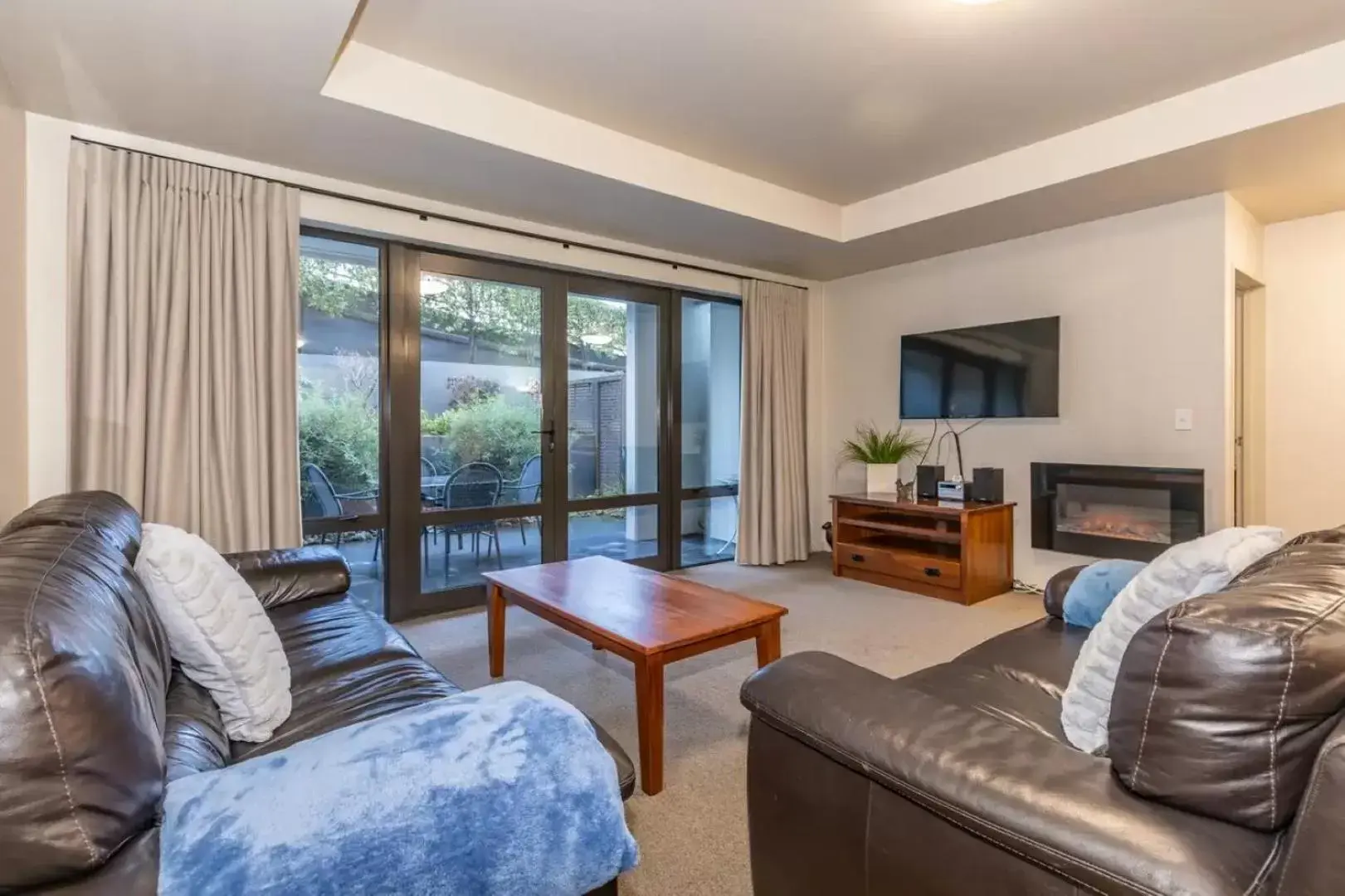 Living room, Seating Area in The Glebe Apartments