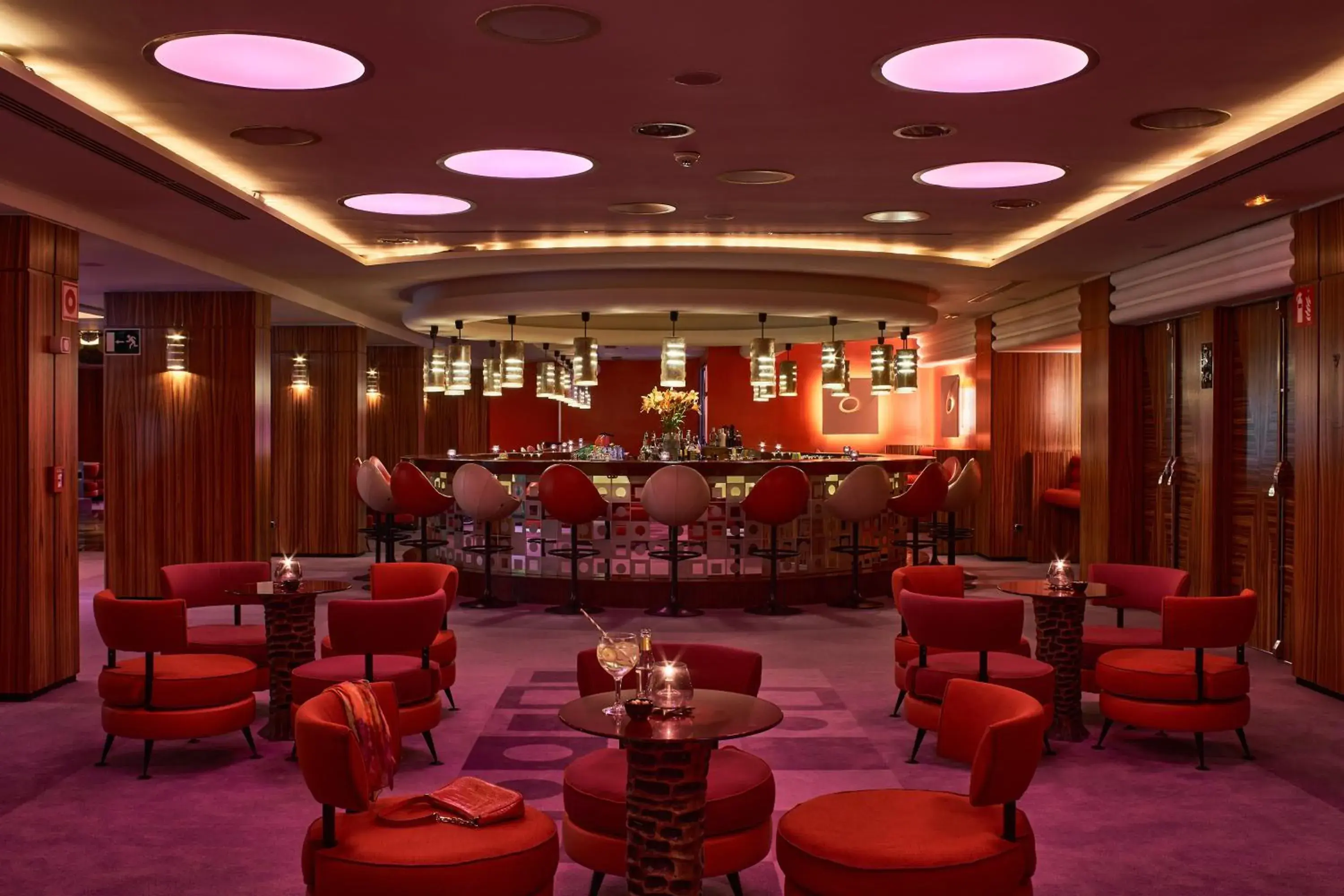 Lounge or bar in Seaside Palm Beach Lounge or bar in Seaside Palm Beach