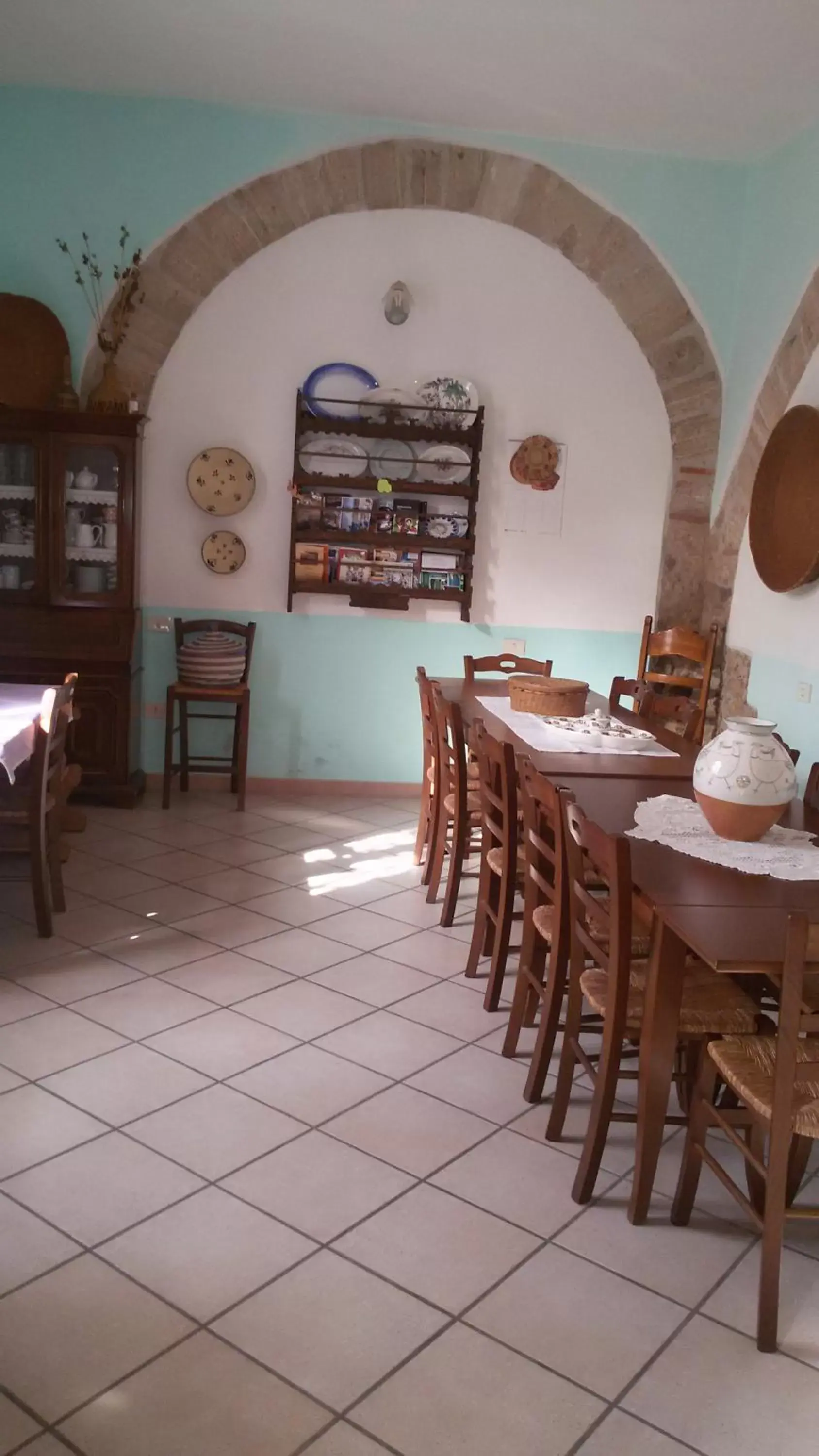 Restaurant/places to eat, Dining Area in La Casa Rossa