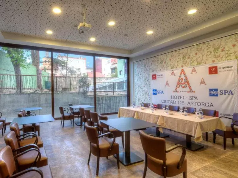 Business facilities, Restaurant/Places to Eat in Hotel Spa Ciudad de Astorga By PortBlue Boutique