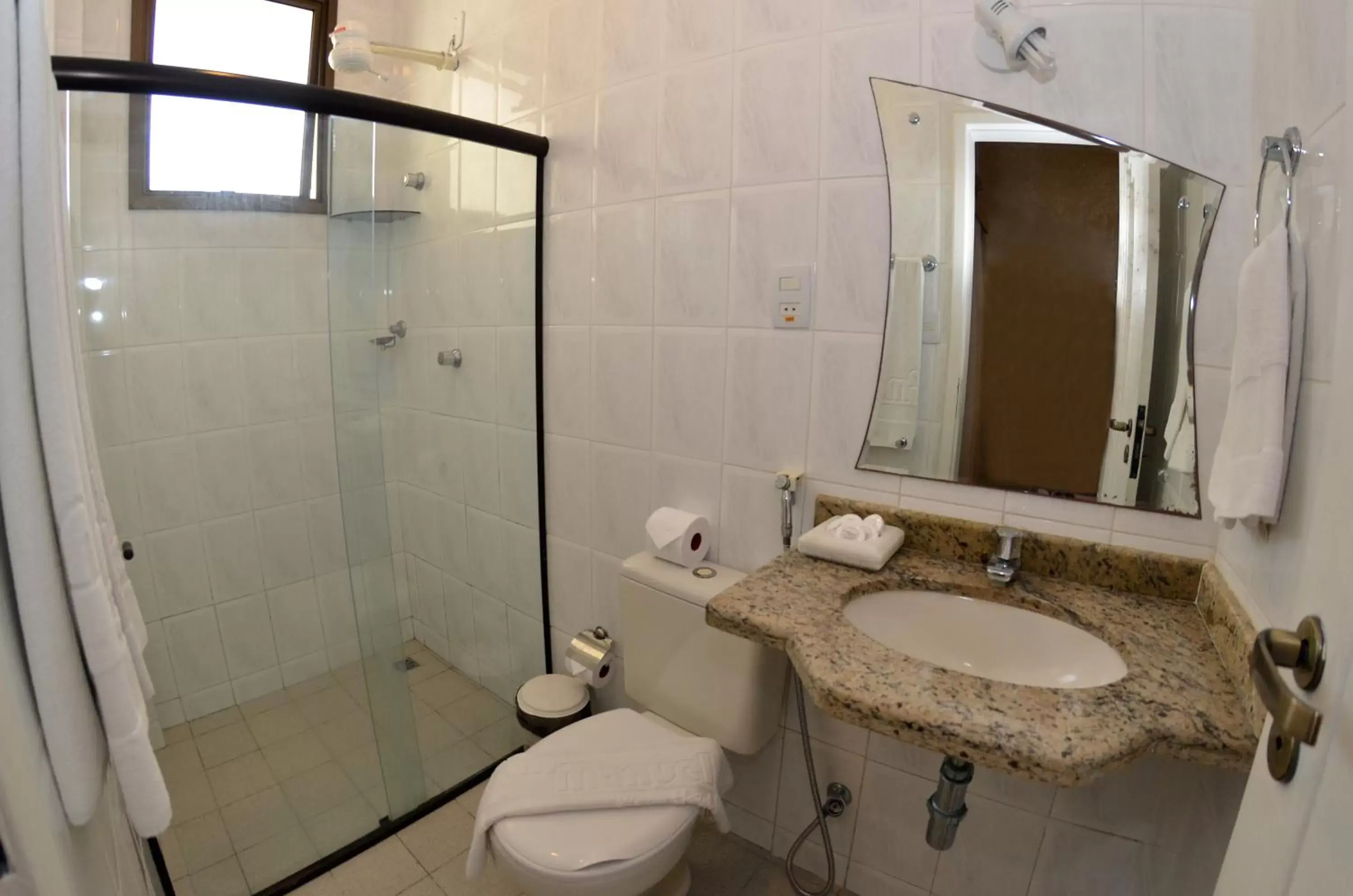 Bathroom in San Manuel Praia Hotel