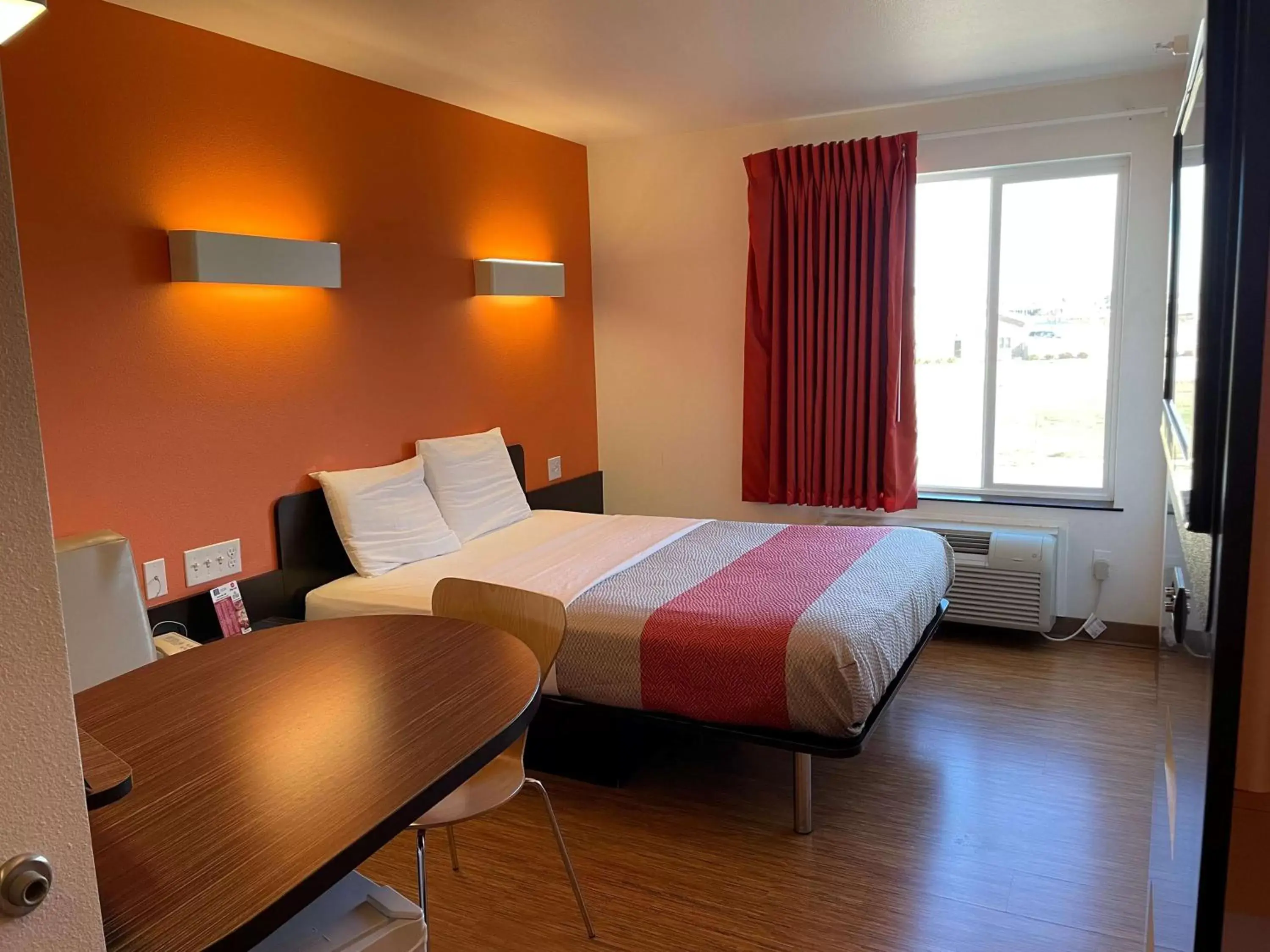 Photo of the whole room, Bed in Baymont by Wyndham Williston Photo of the whole room, Bed in Baymont by Wyndham Williston