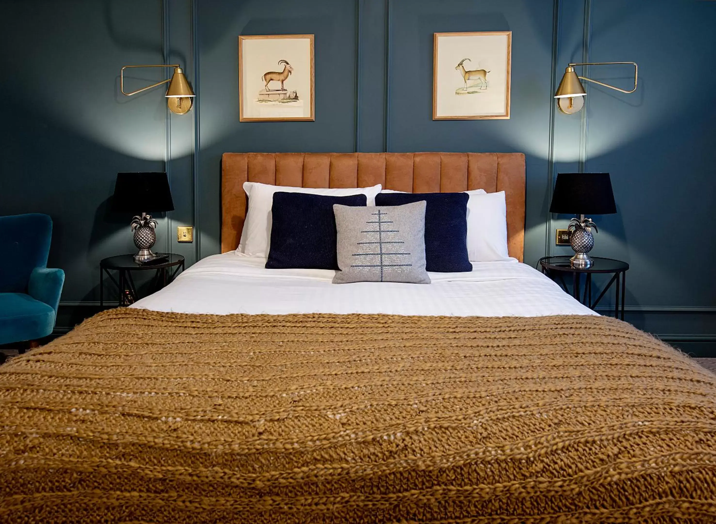 Bed in Hotel Cromwell Stevenage