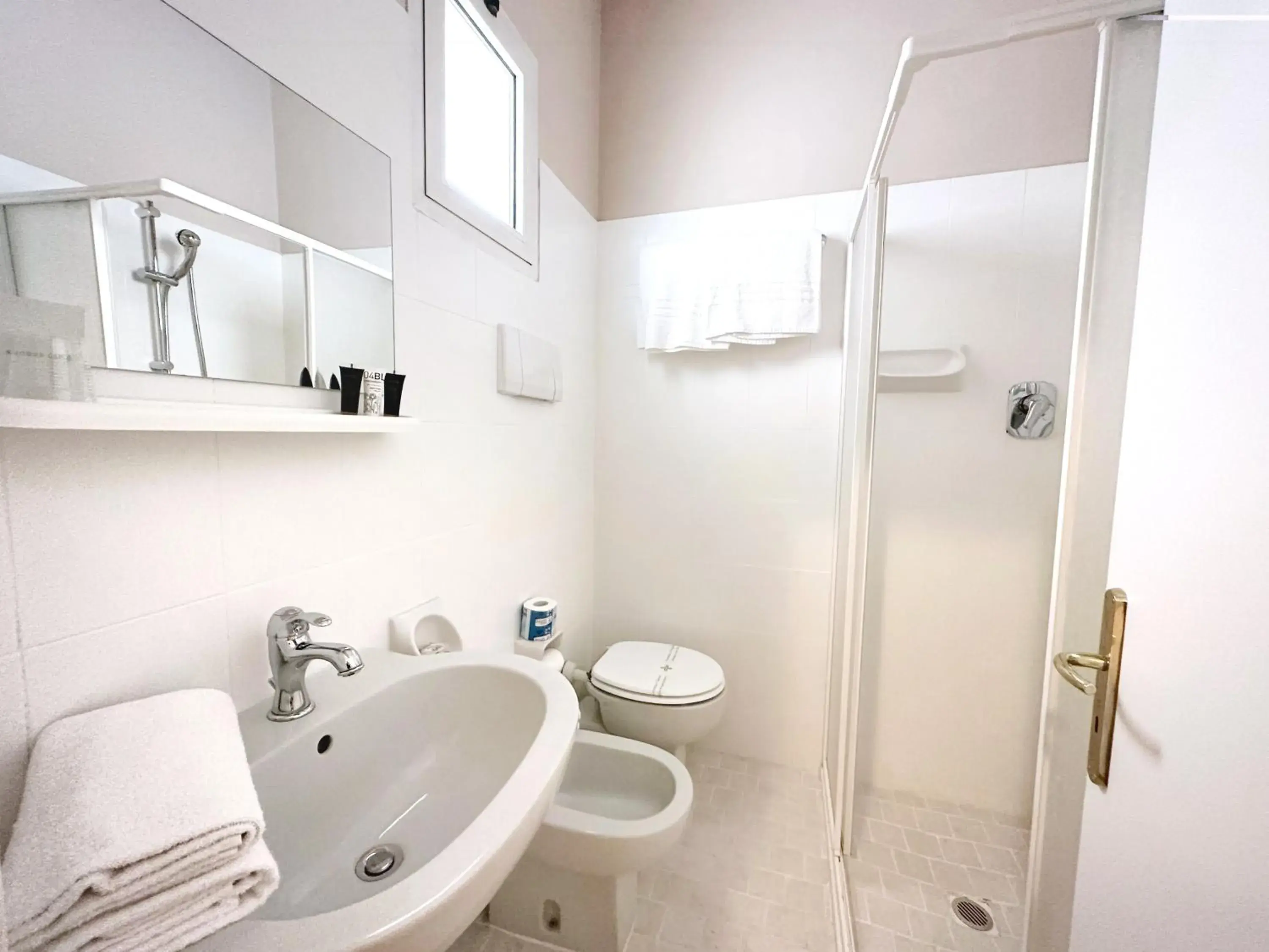 Shower, Bathroom in Aura Living Hotel