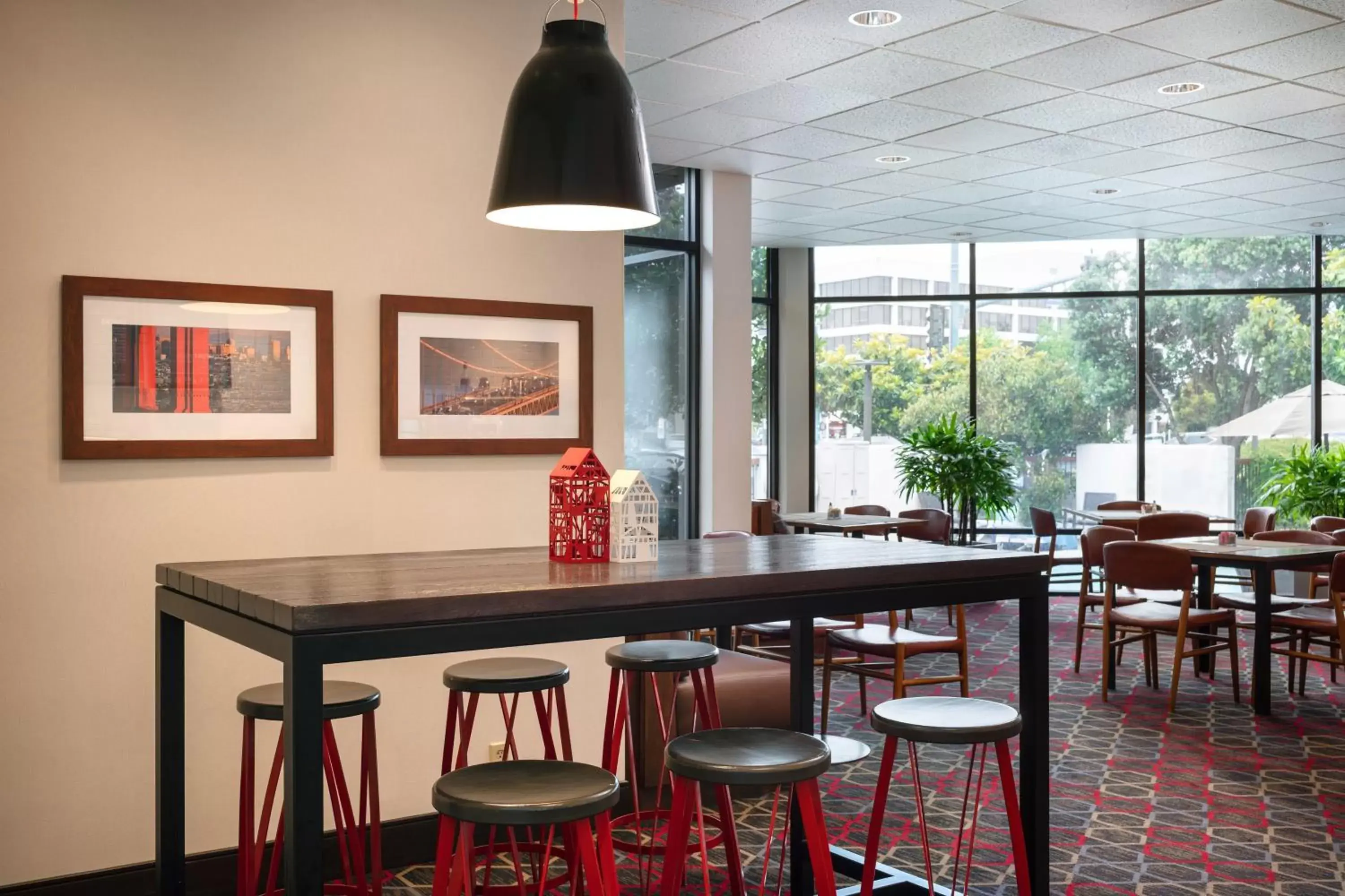 Lobby or reception, Lounge/Bar in Four Points by Sheraton - San Francisco Bay Bridge
