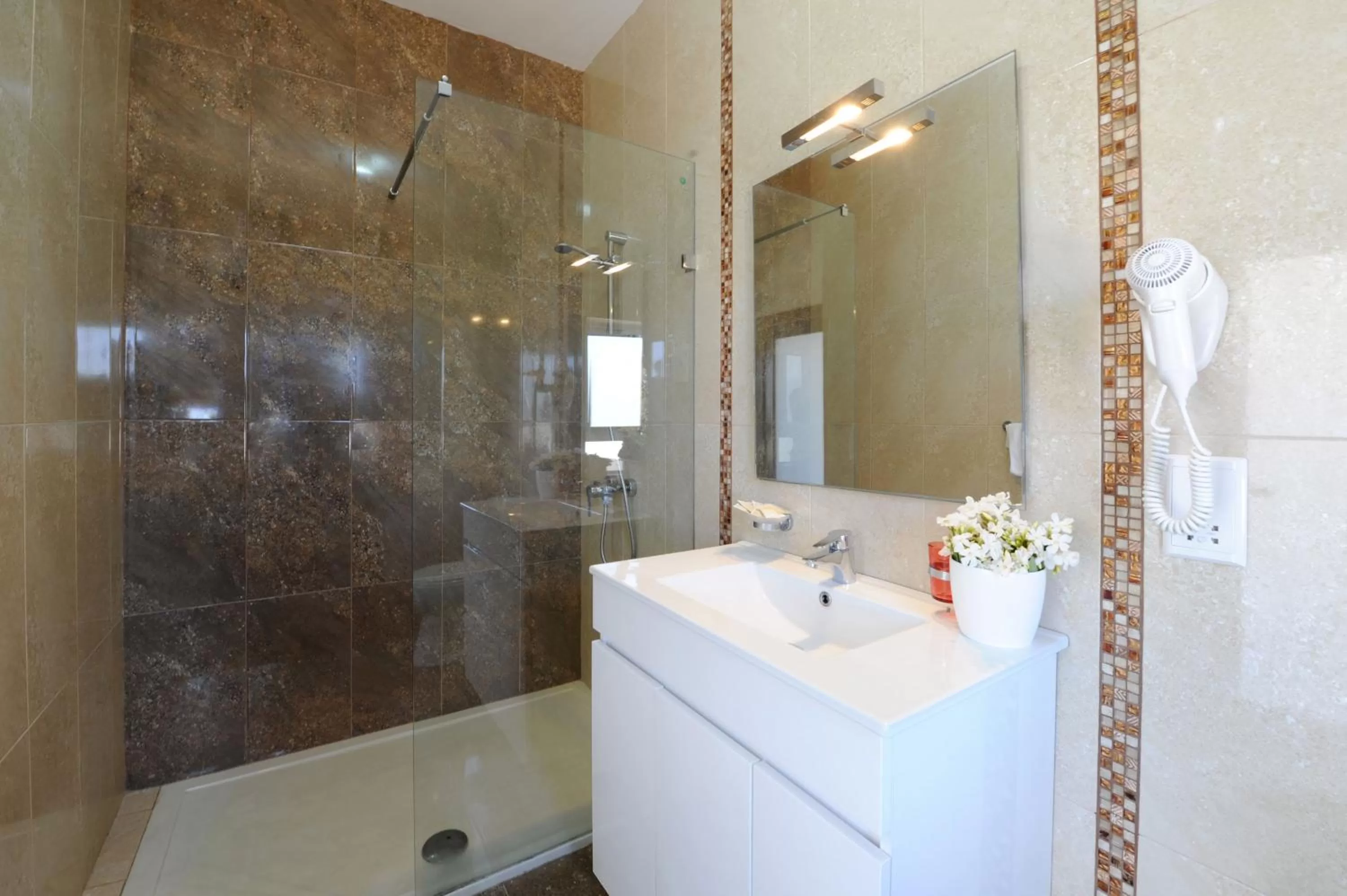 Bathroom in Mariblu Hotel