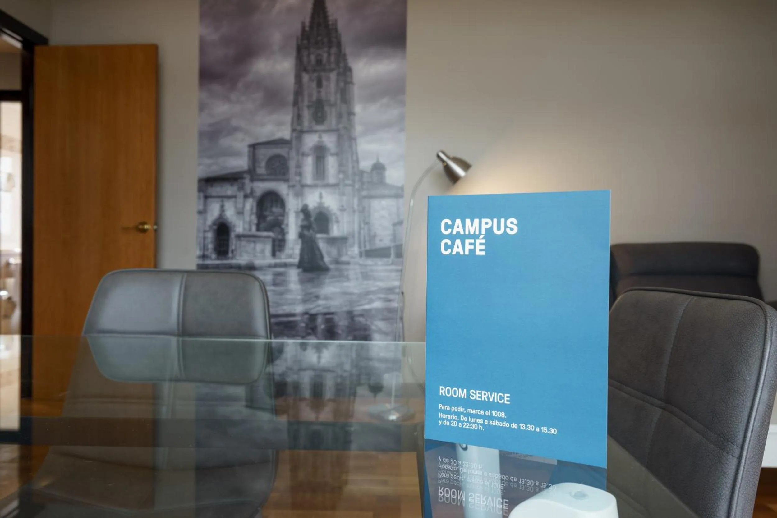 Living room in Aparthotel Campus