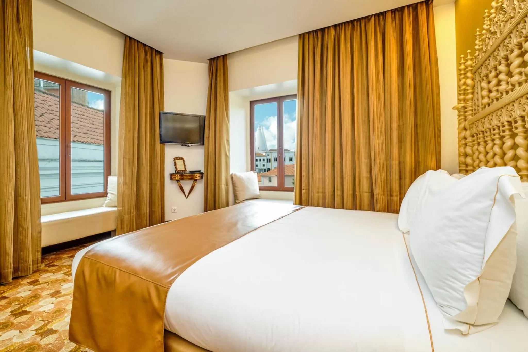 Bed in Sintra Boutique Hotel