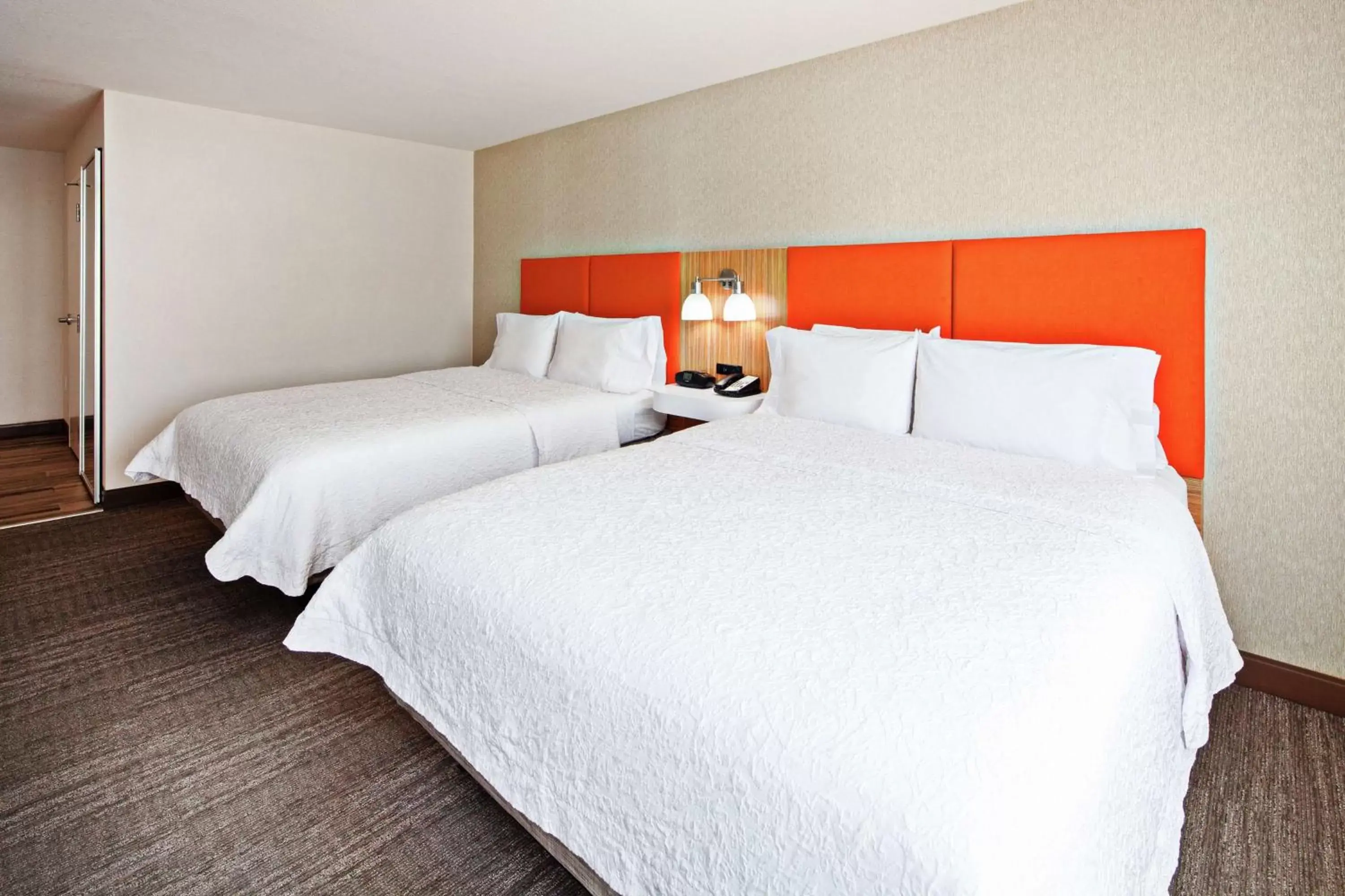 Bed in Hampton Inn & Suites Chino Hills