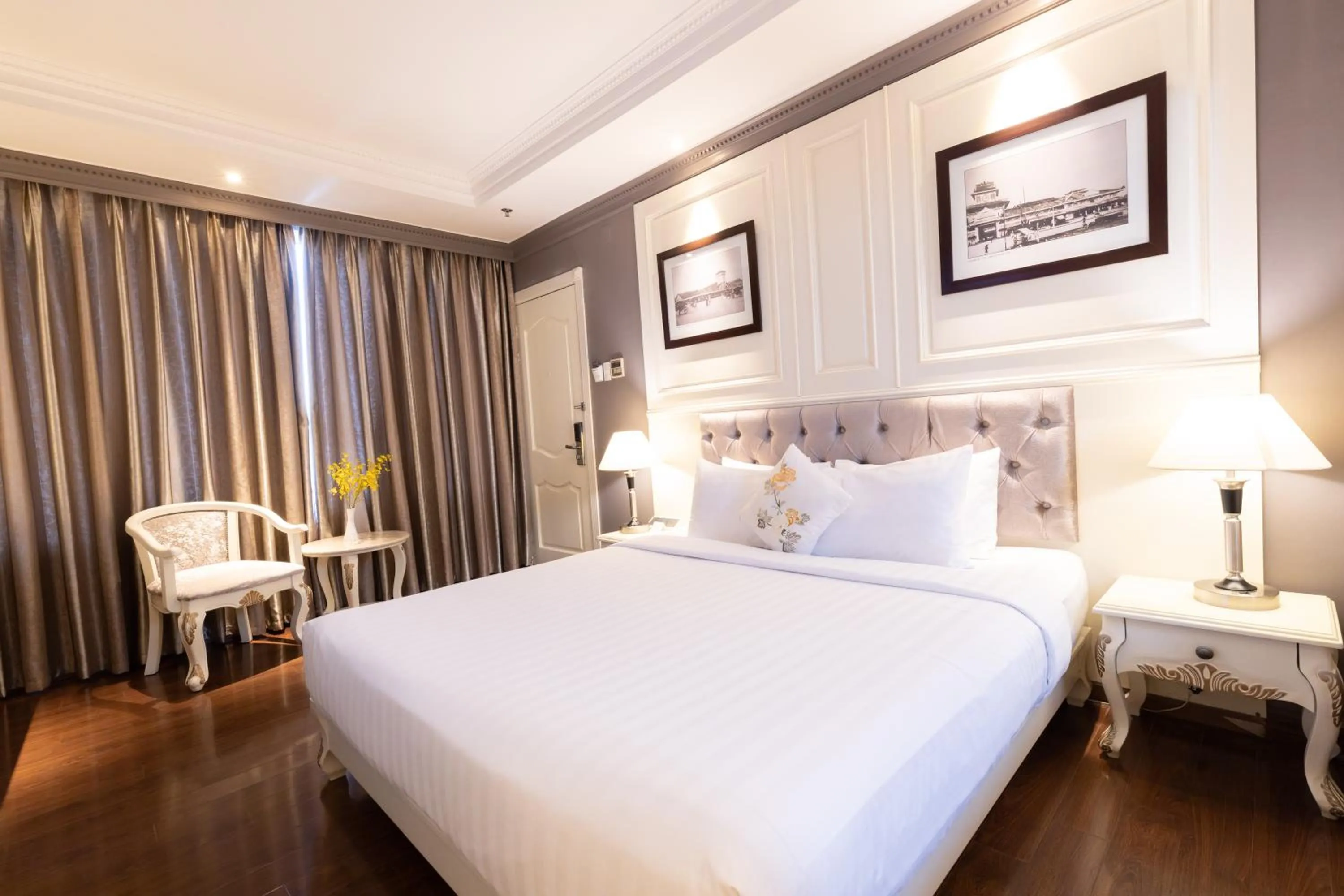 Bedroom, Bed in Silverland Jolie Hotel