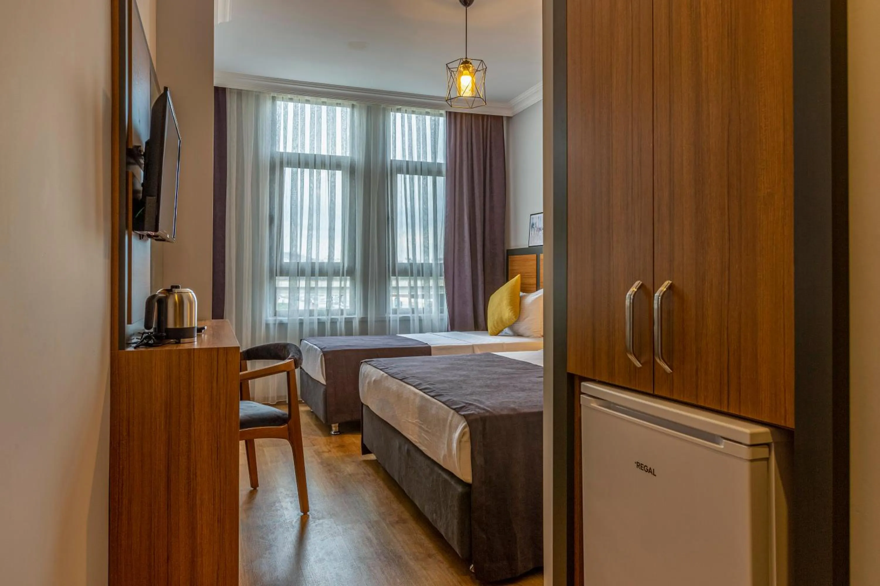 Photo of the whole room, Bed in Antalya Business Hotel