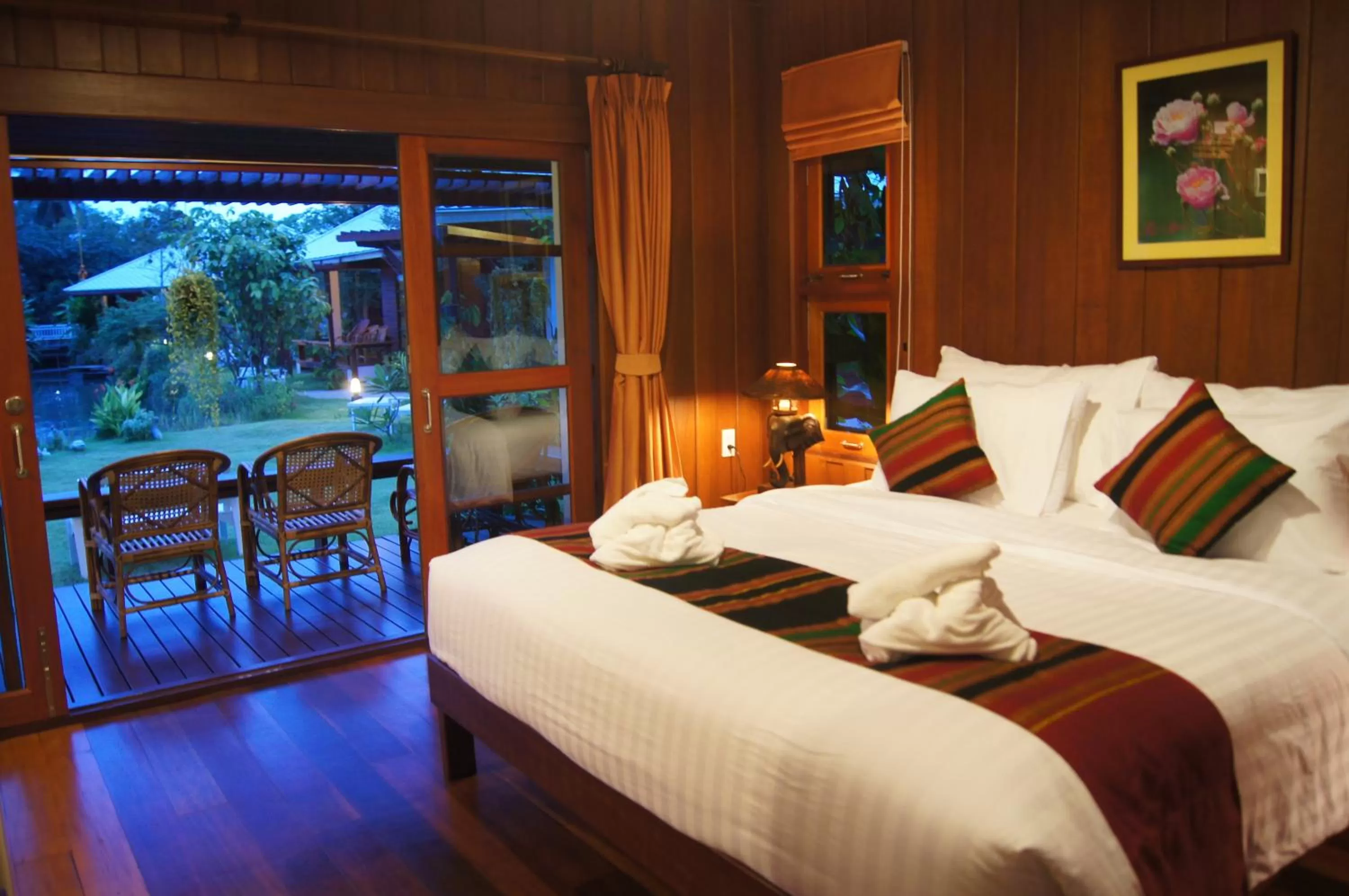 Bedroom, Bed in Maikaew Damnoen Resort