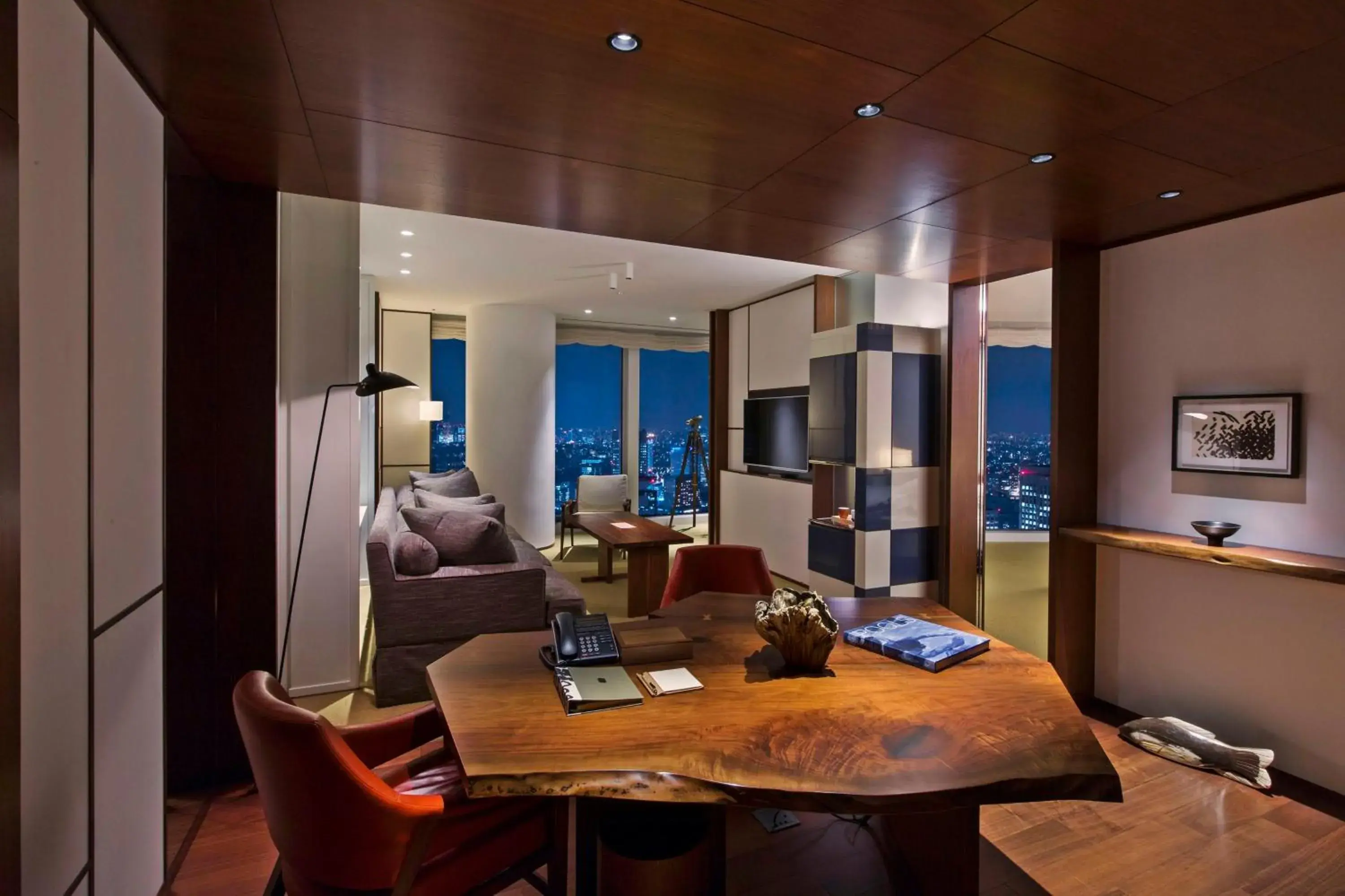 Photo of the whole room in Andaz Tokyo - A Concept by Hyatt
