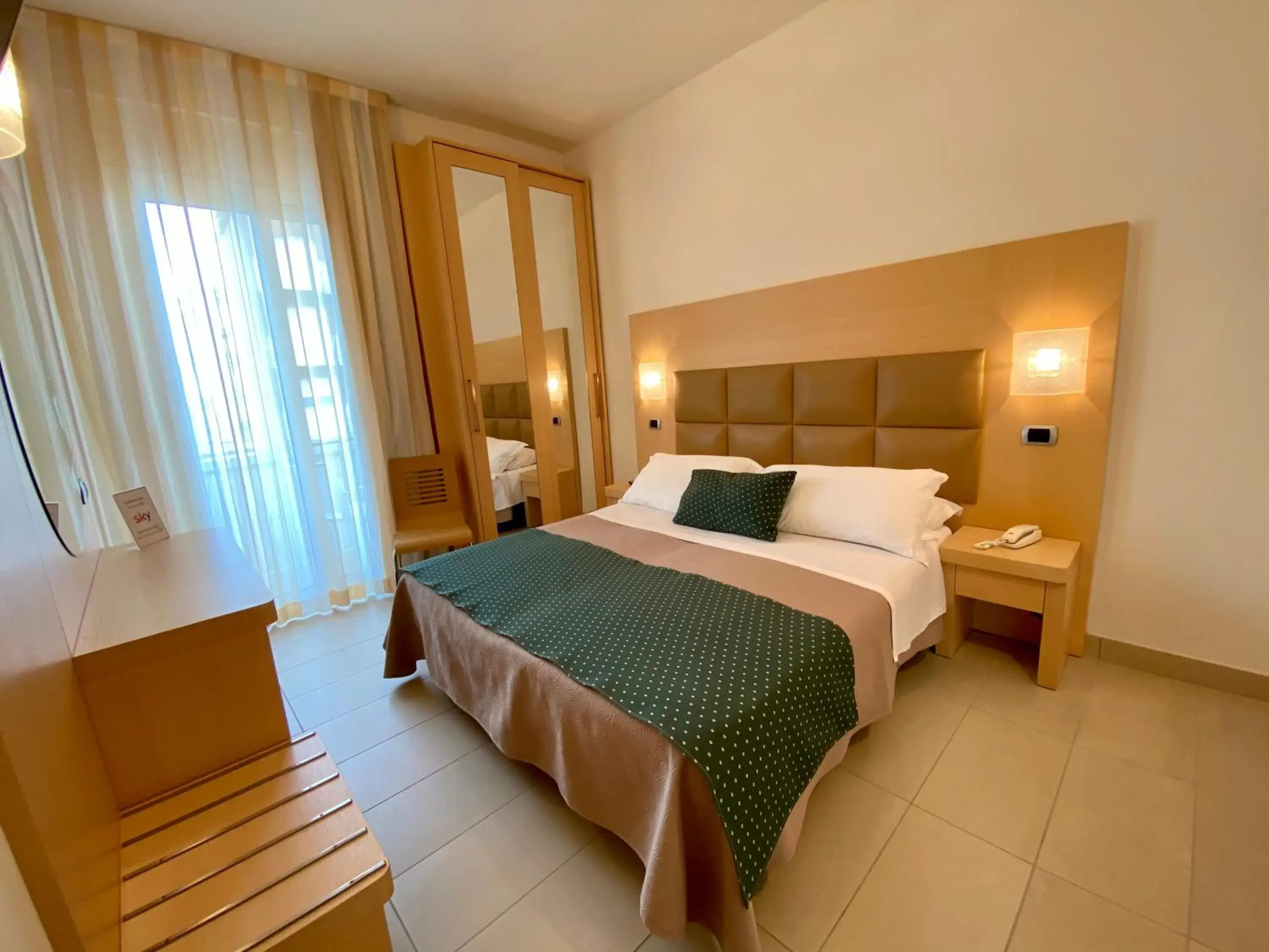 Bed in Hotel Granada