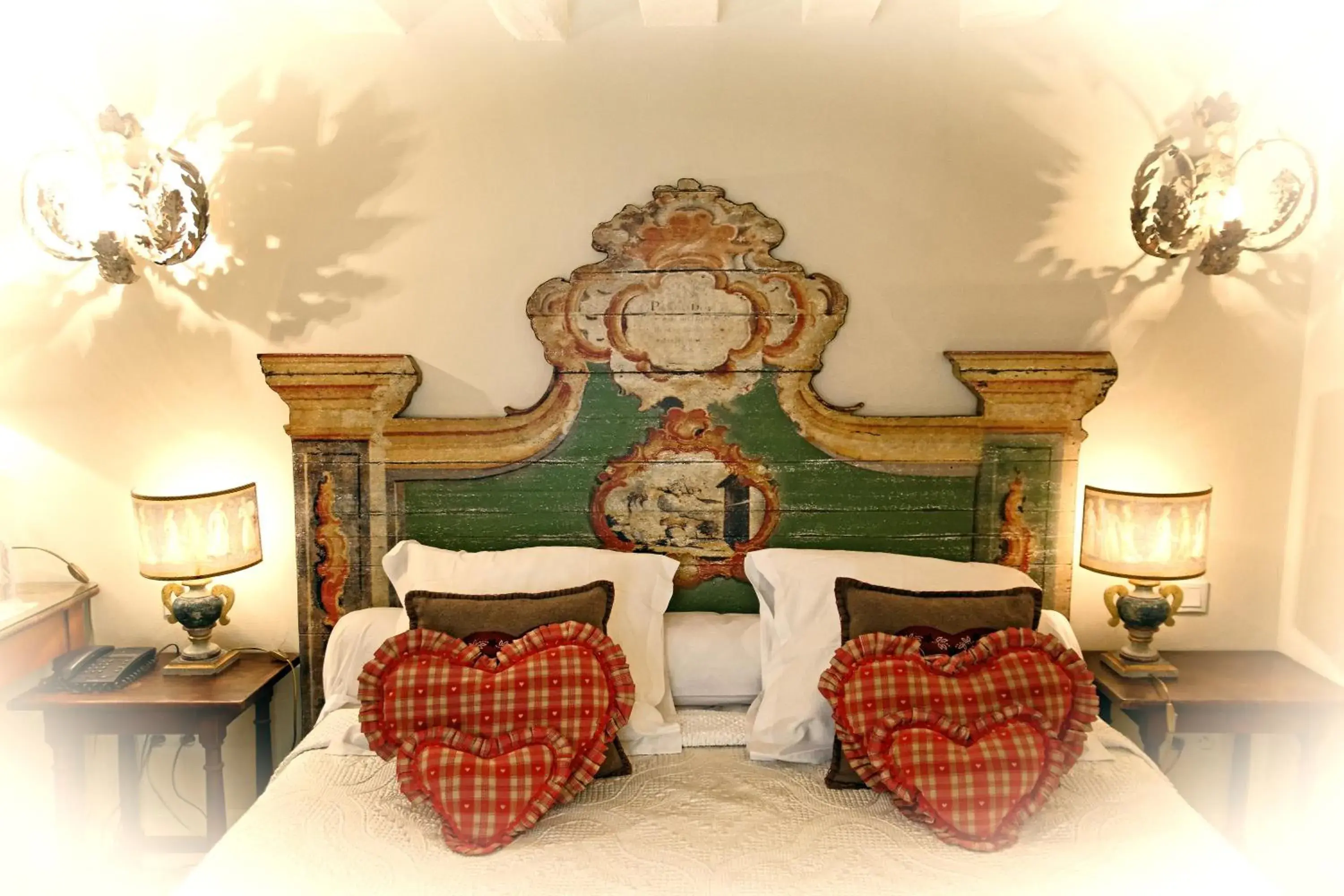 Bedroom, Bed in Grand Hôtel de l'Abbaye