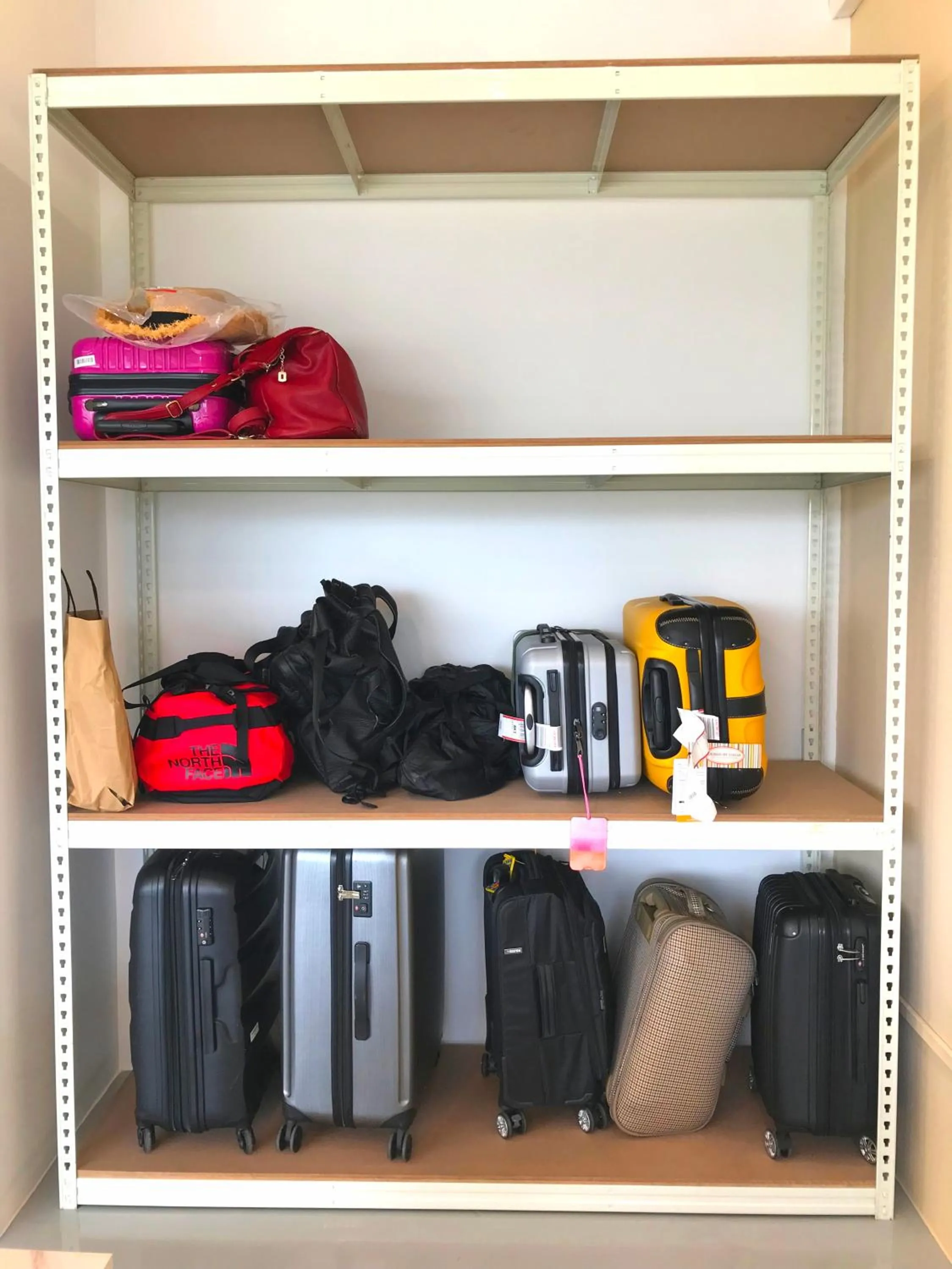 Communal kitchen in Sunset Seaview Vacation Condos @ Infinity Avenue