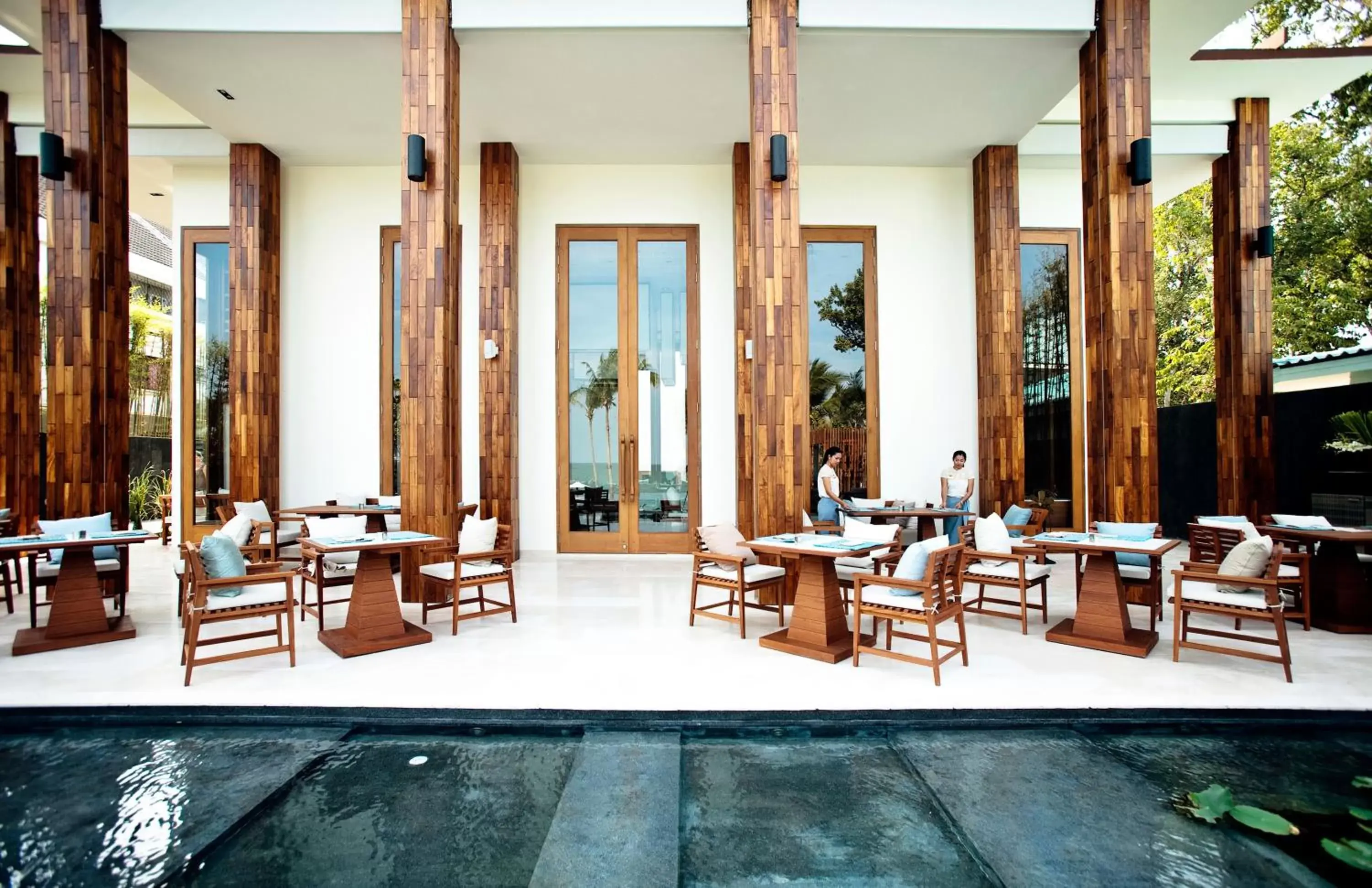 Restaurant/places to eat in Cape Nidhra Hotel Restaurant/places to eat in Cape Nidhra Hotel