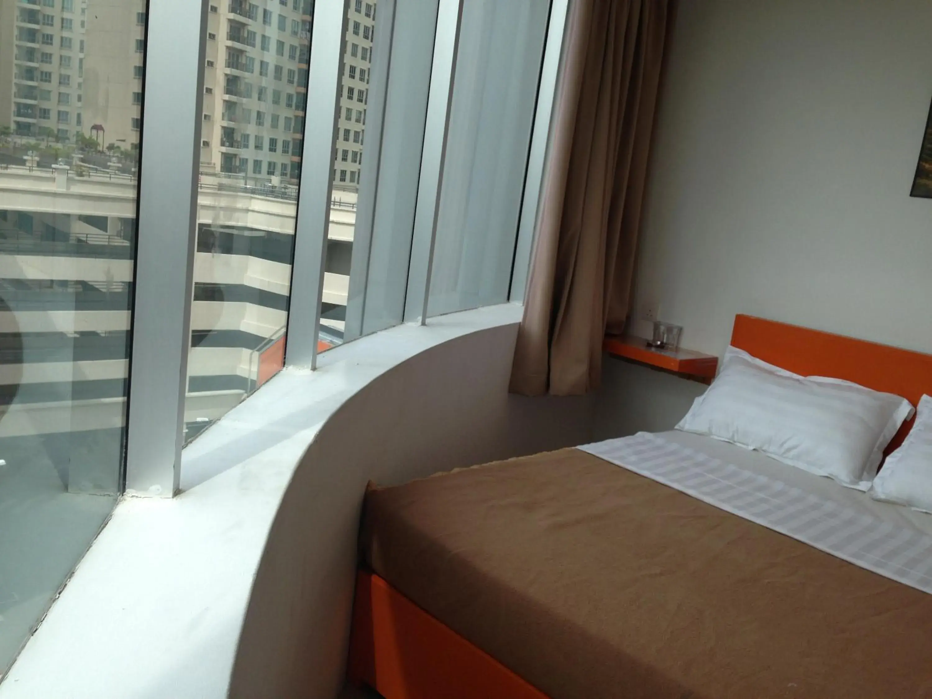 Photo of the whole room, Bed in 1 Hotel Kuchai Lama