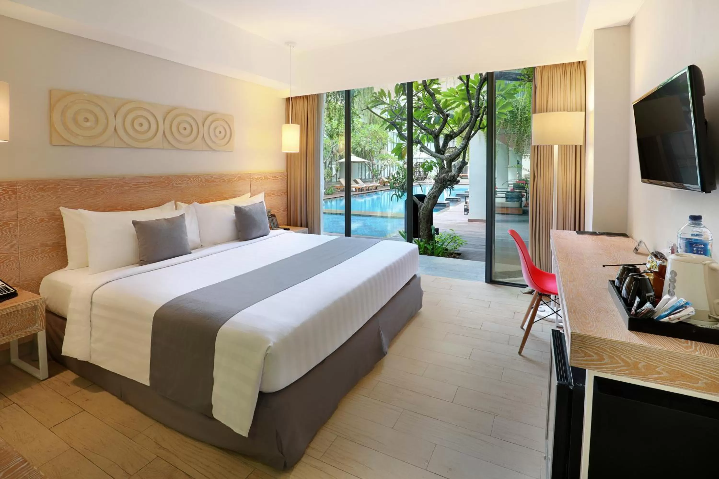 Bedroom, Bed in Hotel NEO+ Kuta Legian by ASTON