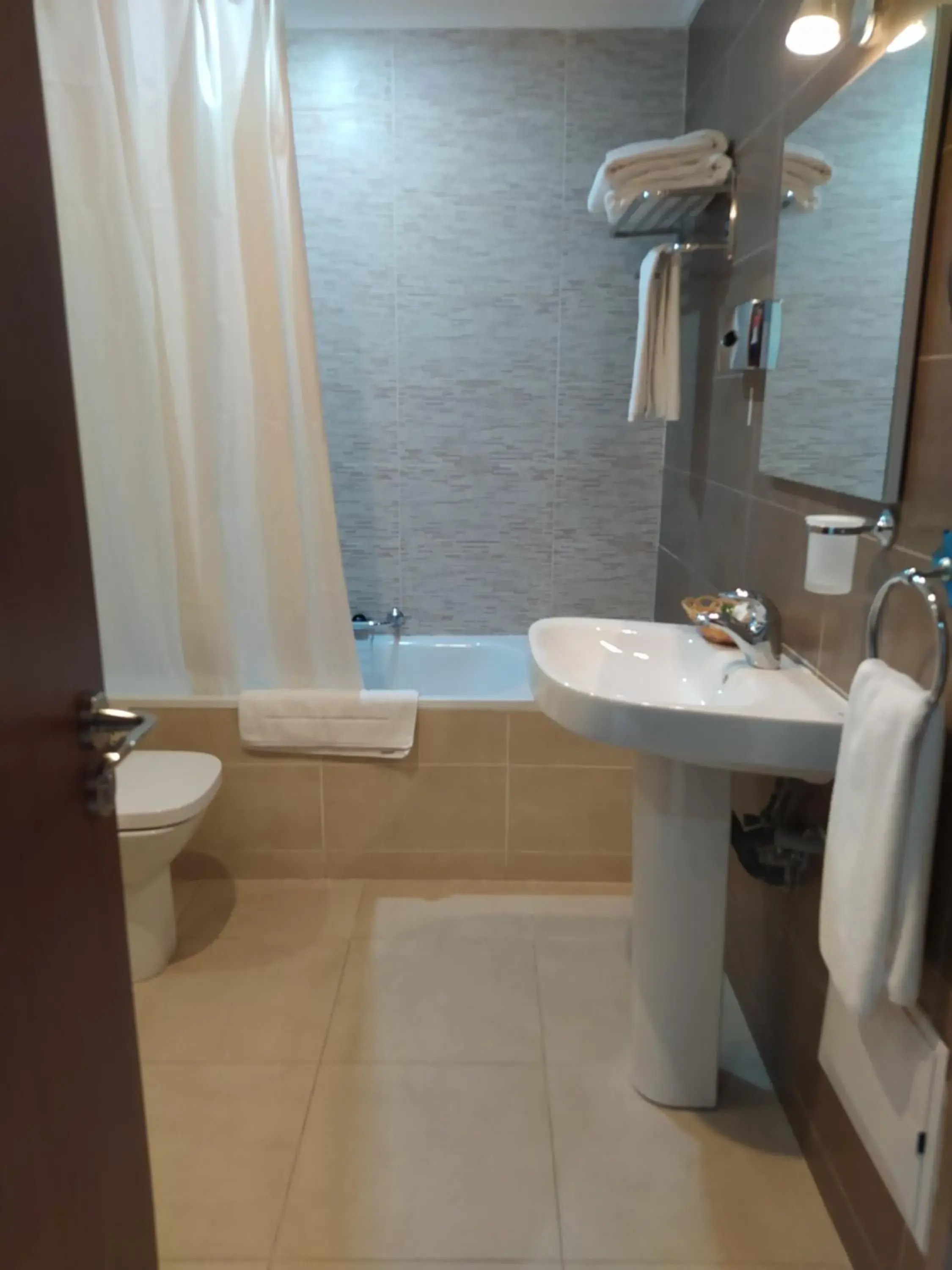 Shower, Bathroom in Helnan Chellah Hotel