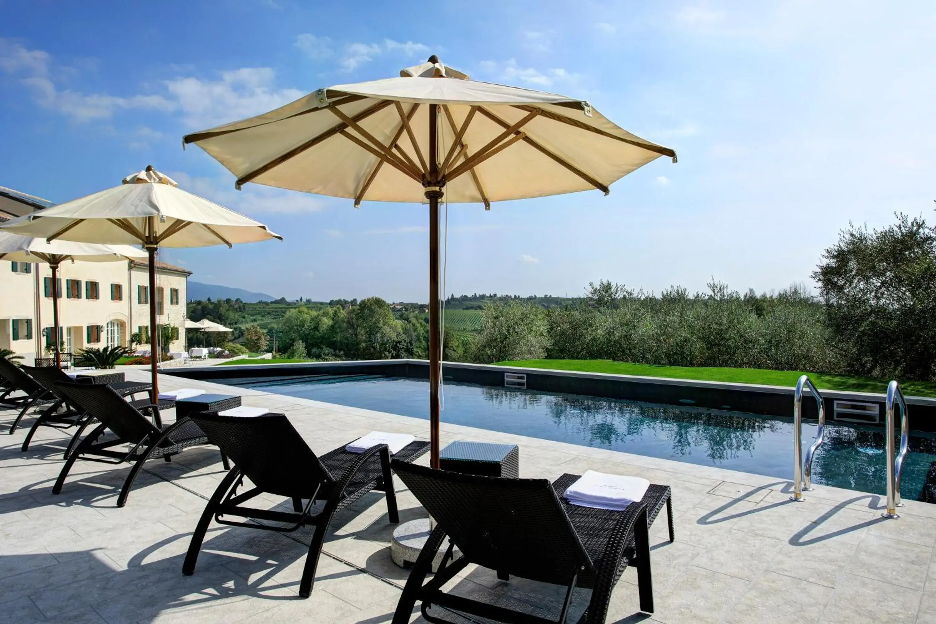 Swimming Pool in Colonìa Resort