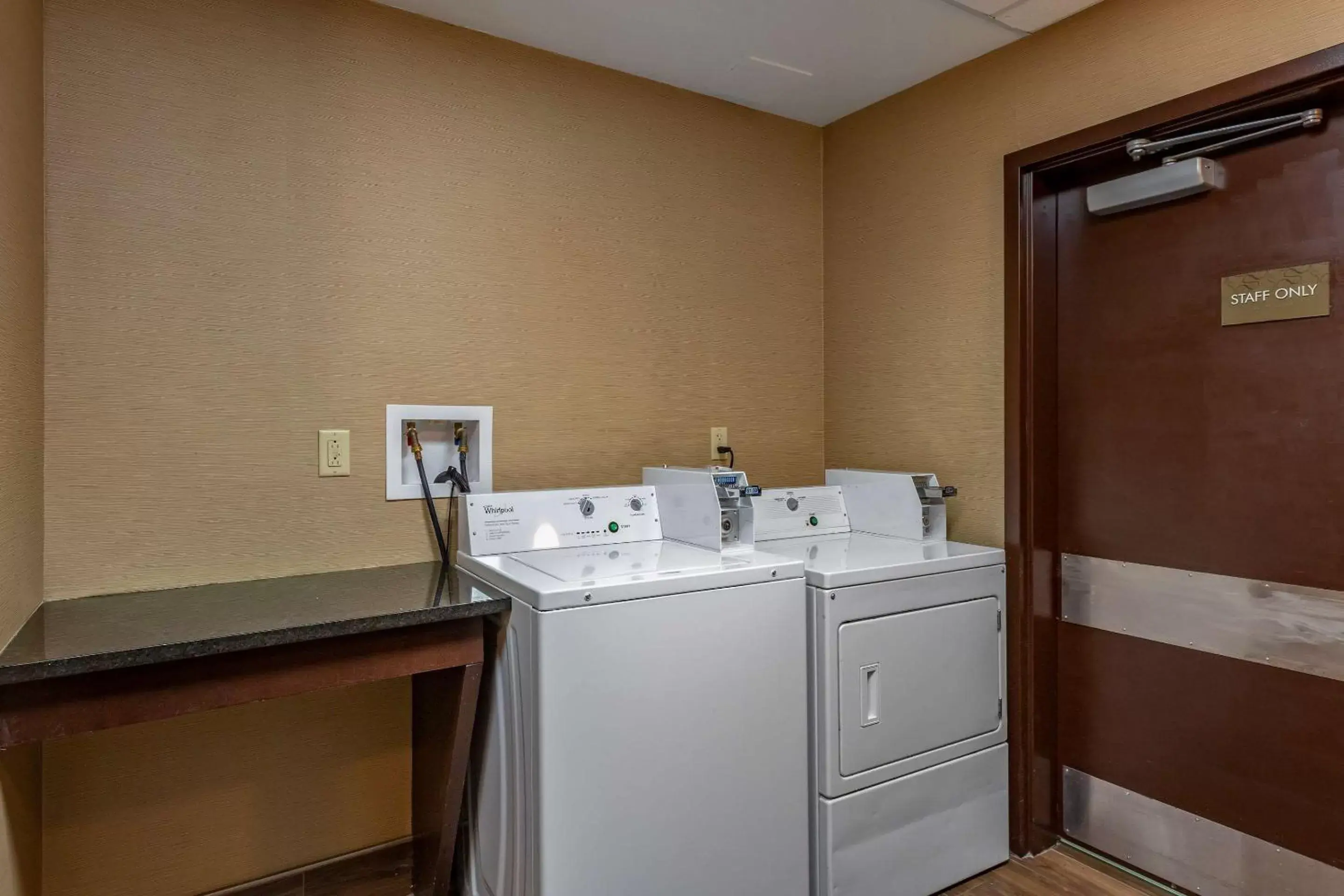 Other, Kitchen/Kitchenette in Comfort Suites Perrysburg