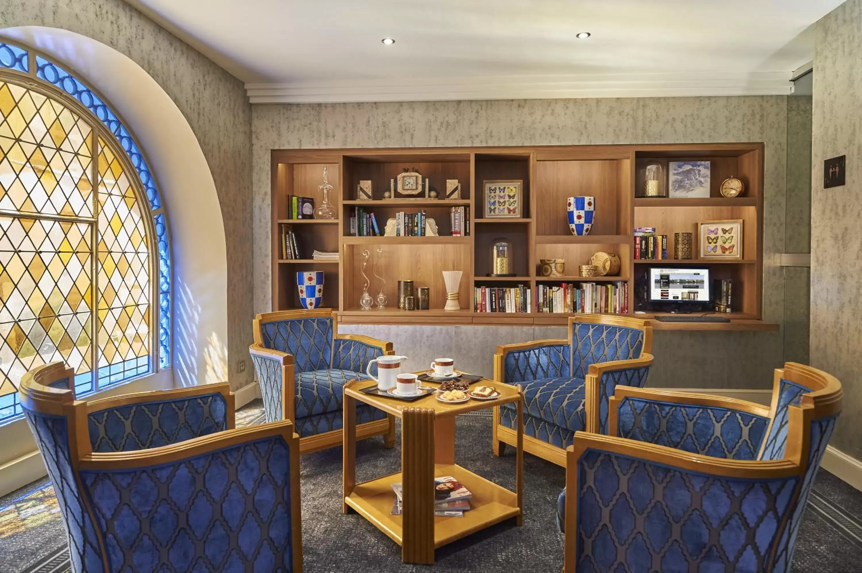 Lounge or bar in Best Western Premier HBEO Bordeaux Centre Lounge or bar in Best Western Premier HBEO Bordeaux Centre