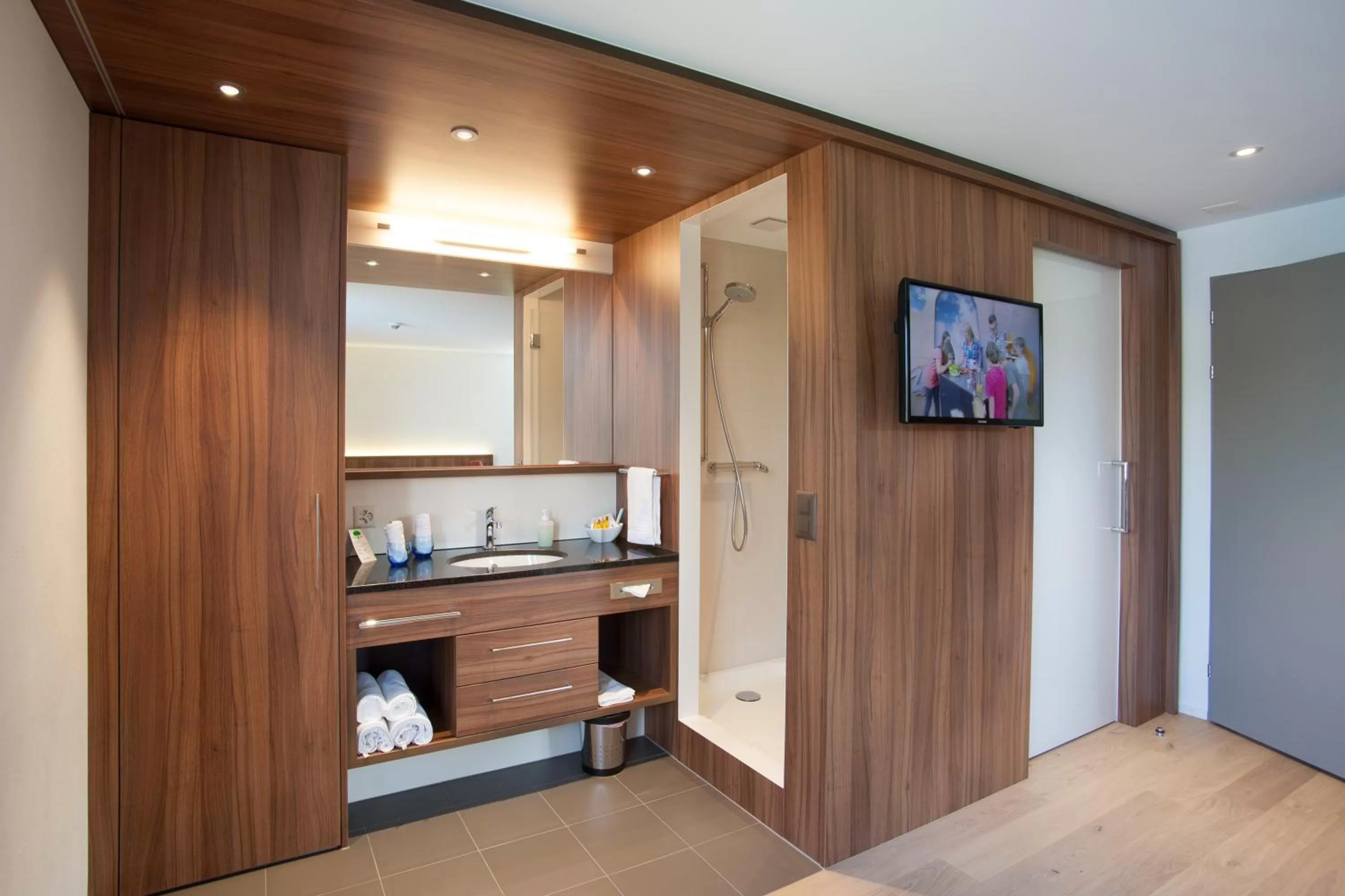 Toilet in Seehotel Delphin