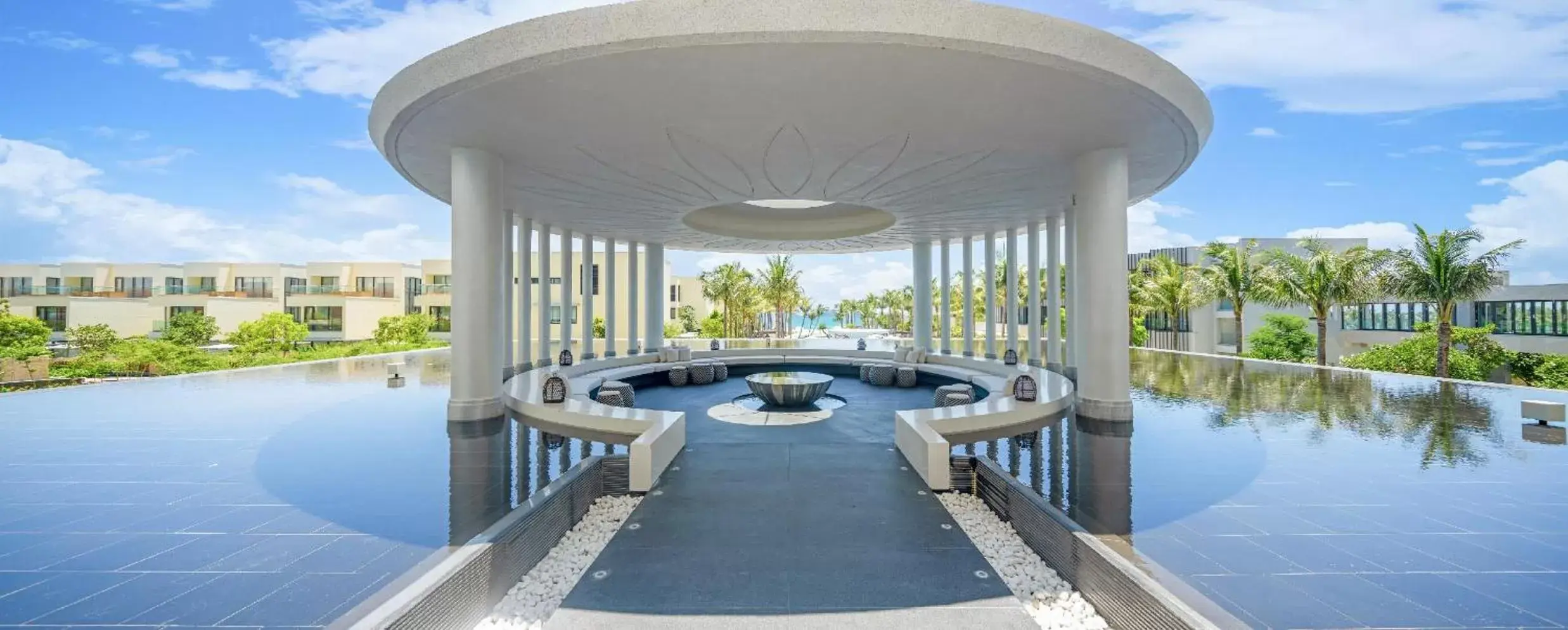 Lobby or reception, Swimming Pool in Shilla Monogram Quangnam Danang