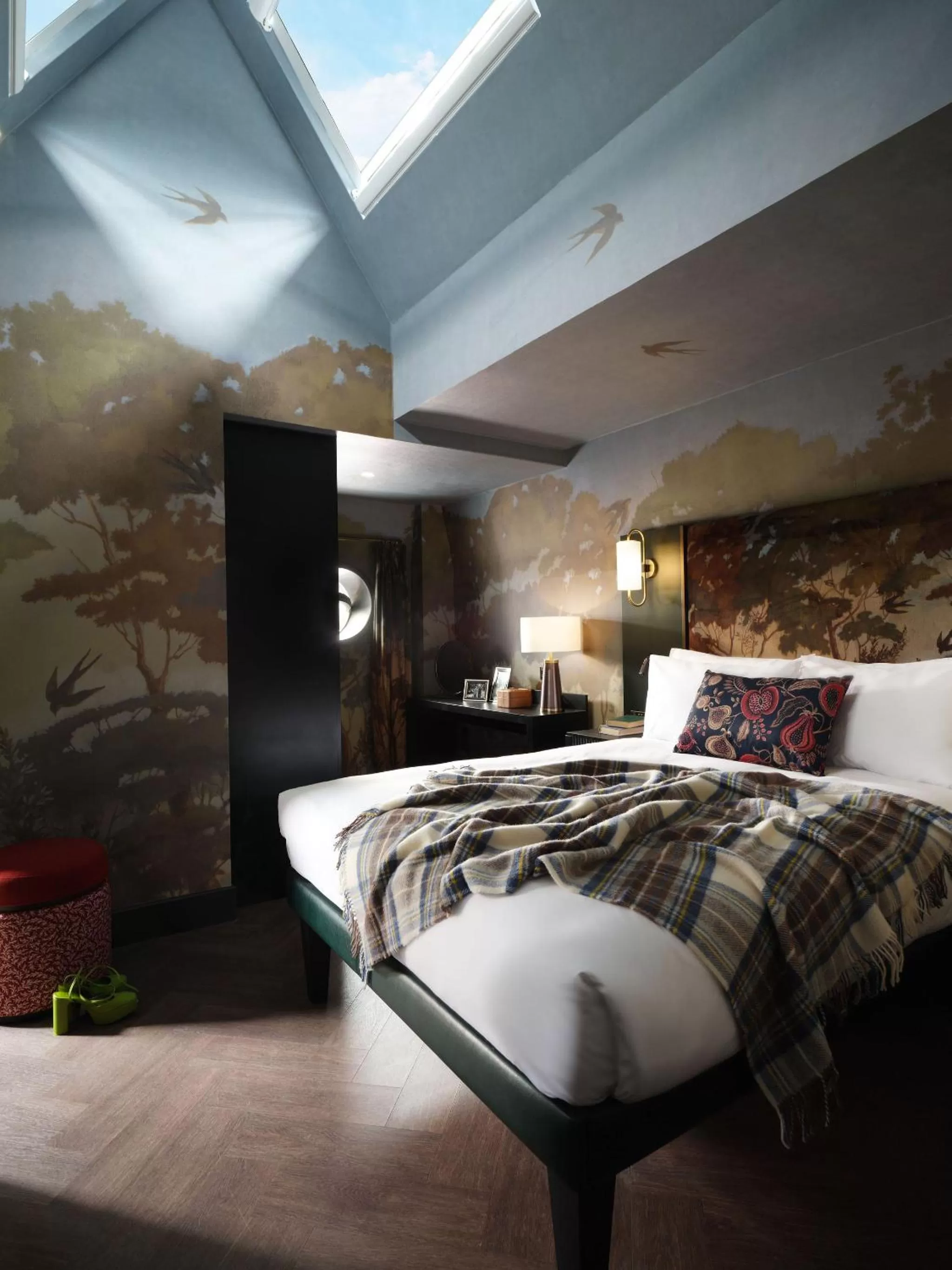 Bed in The Other House South Kensington