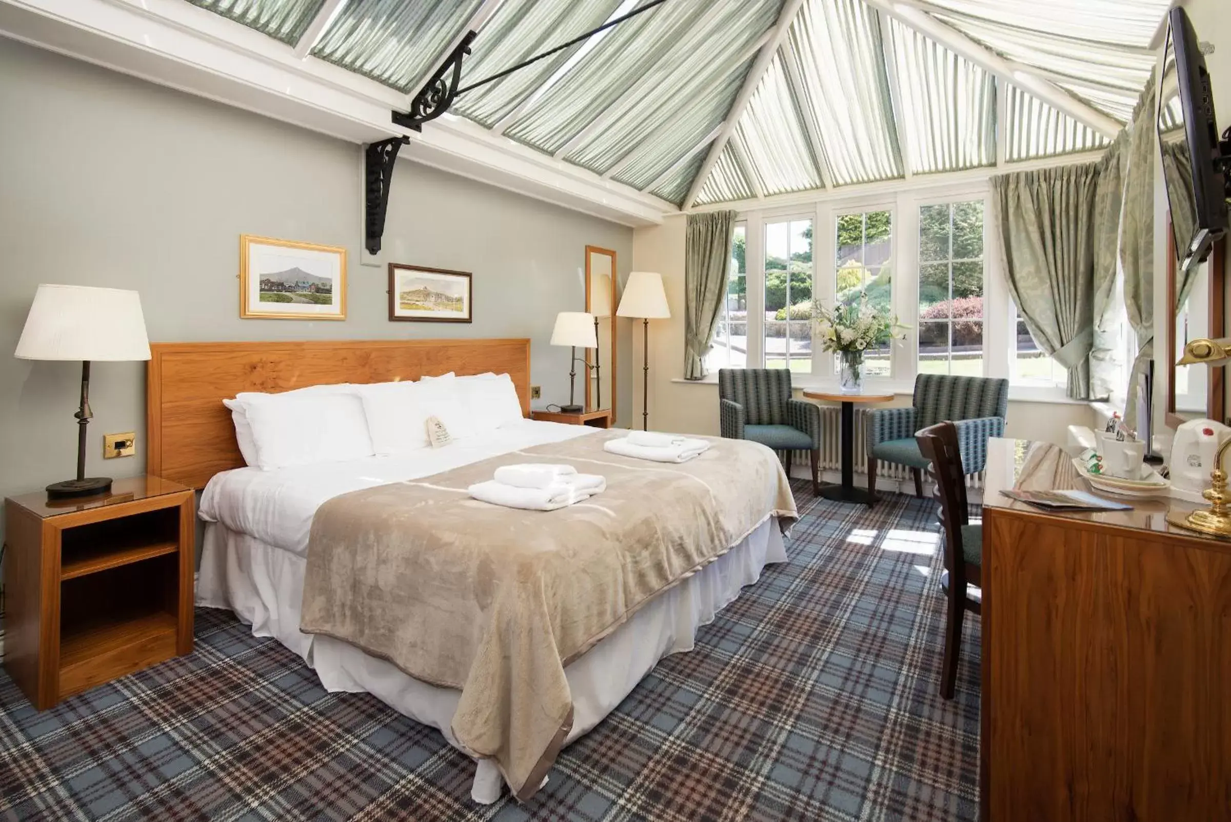 Superior Double or Twin Room - single occupancy in The King's Head Inn - The Inn Collection Group Superior Double or Twin Room - single occupancy in The King's Head Inn - The Inn Collection Group